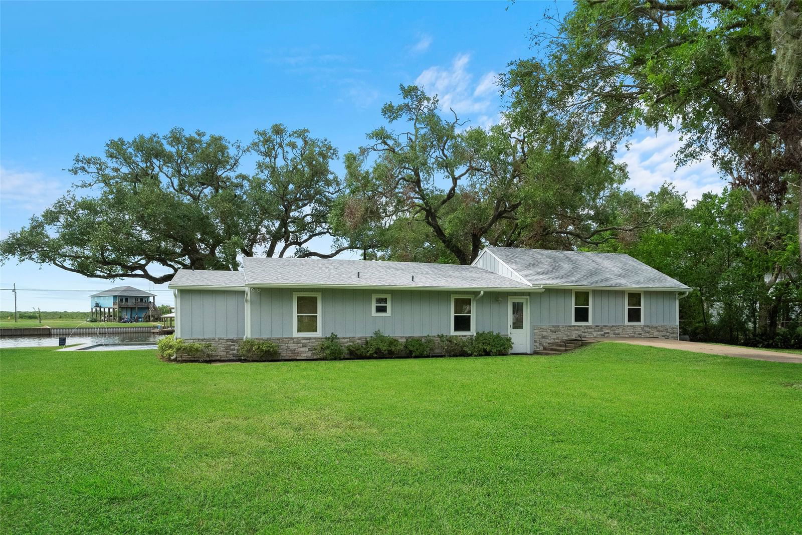 Real estate property located at 1288 County Road 297, Matagorda, Caney Creek Estates, Sargent, TX, US