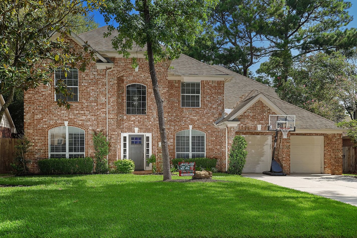 Real estate property located at 22 Crested Point, Montgomery, Wdlnds Village Alden Br 37, The Woodlands, TX, US