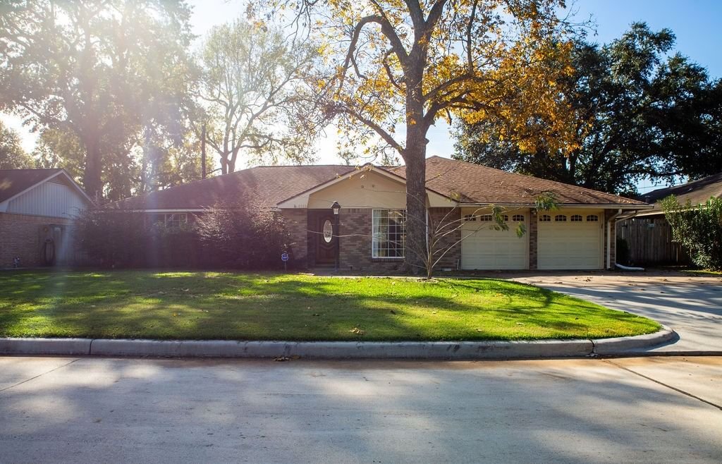 Real estate property located at 8923 Springview, Harris, Binglewood Sec 04, Houston, TX, US