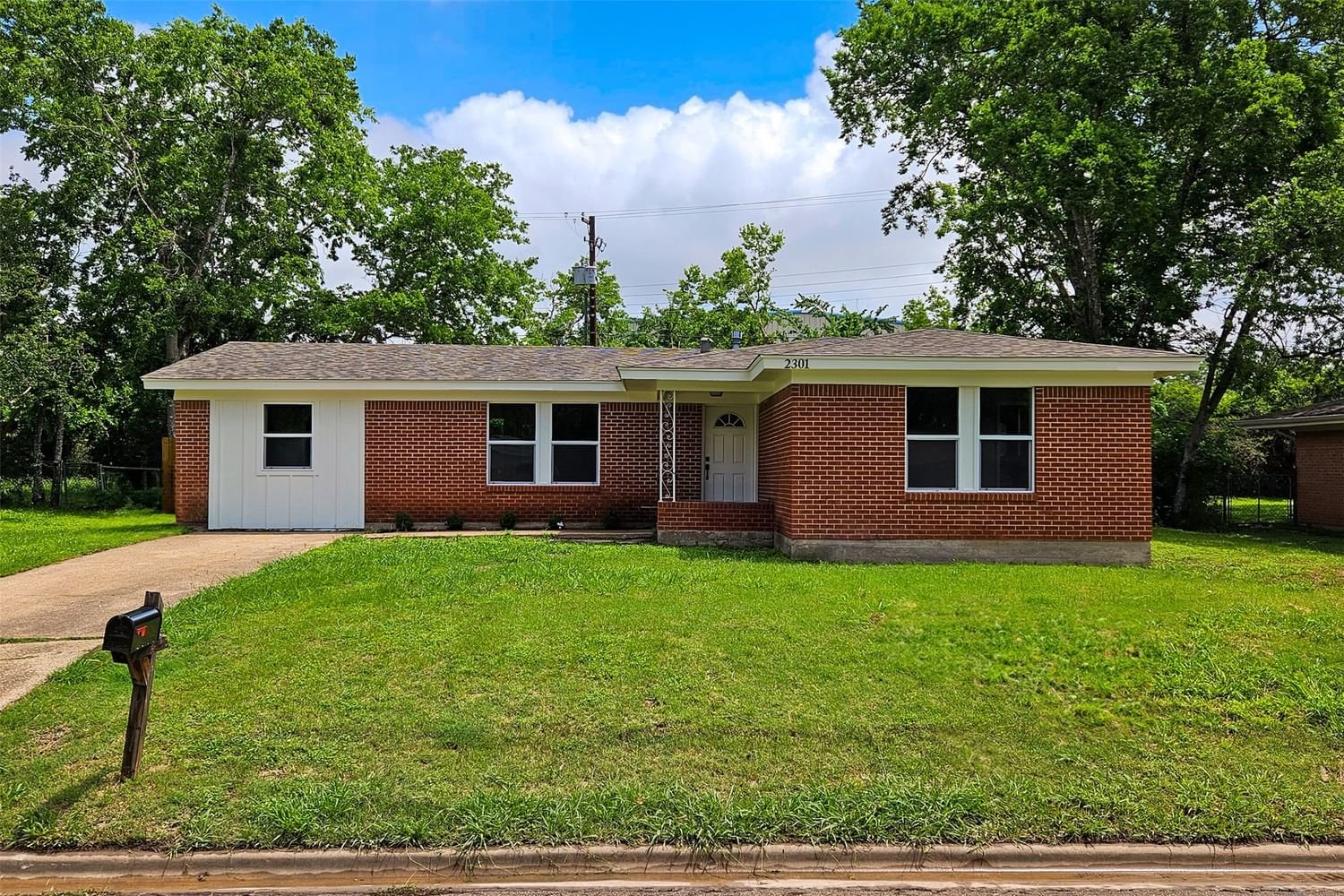 Real estate property located at 2301 Franklin, Brazos, Lakeview North, Bryan, TX, US