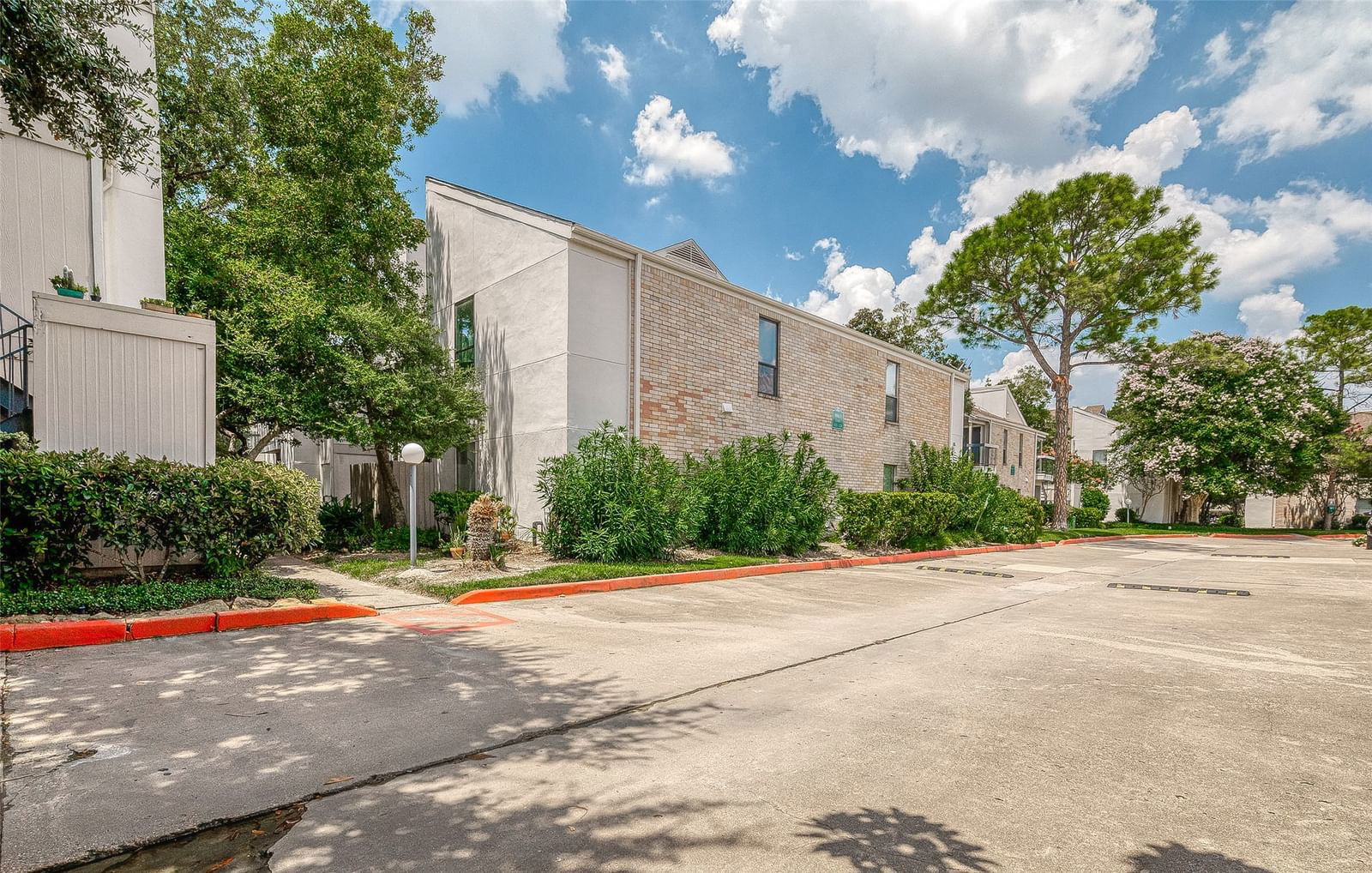 Real estate property located at 7950 Stadium #157, Harris, Briar Green Condo, Houston, TX, US