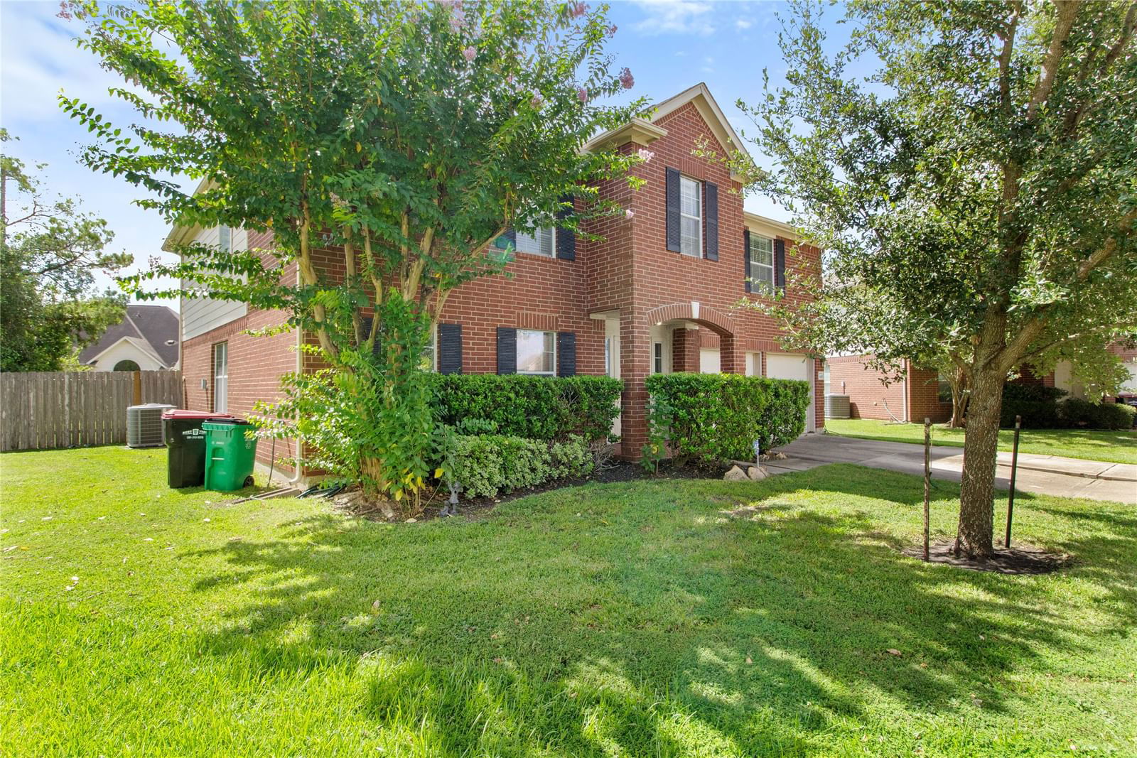 Real estate property located at 8419 Sienna Cove, Fort Bend, Park At Mission Glen Sec 3, Houston, TX, US