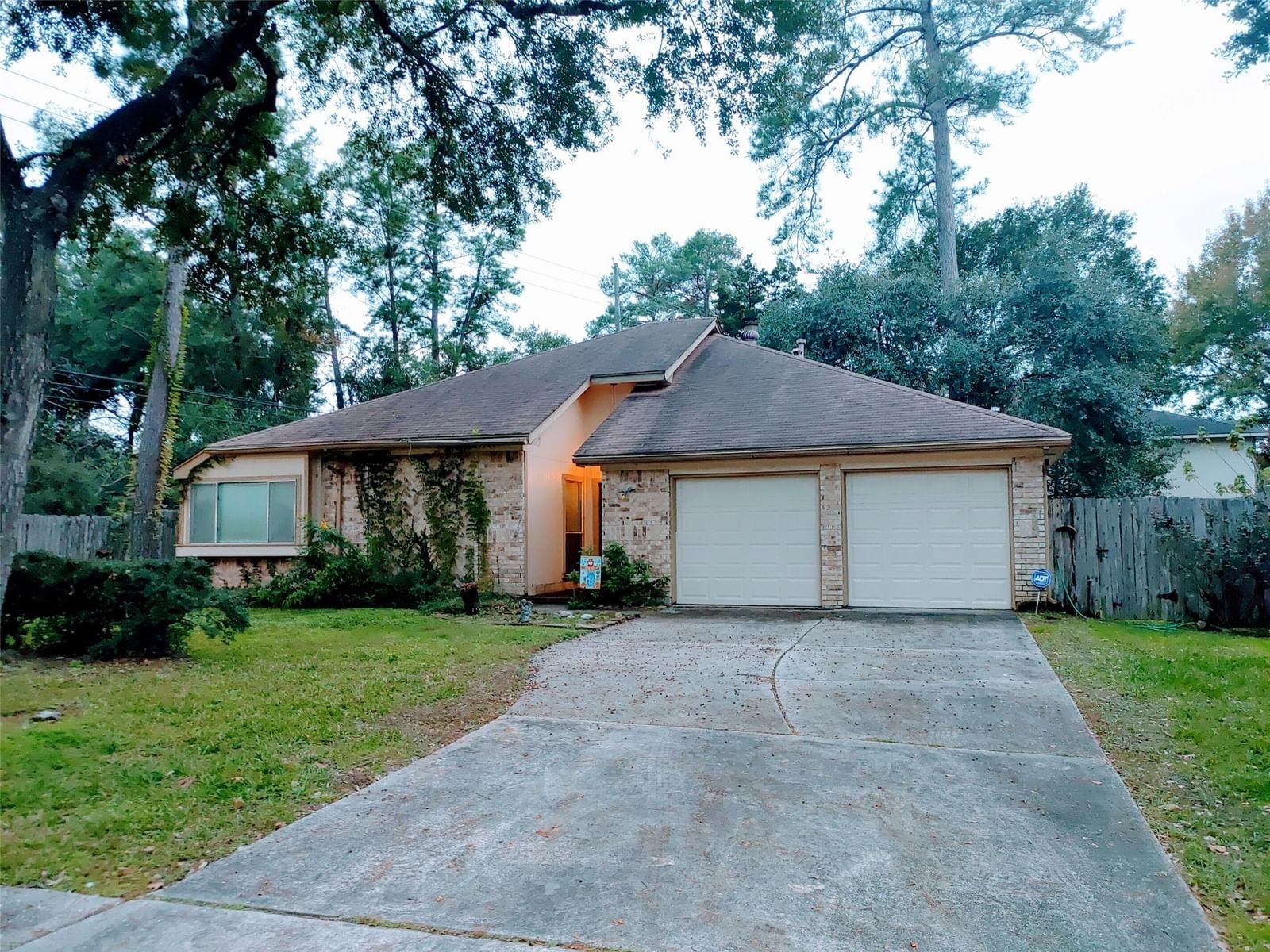 Real estate property located at 22303 Mosswillow, Harris, Willow Forest Sec 02, Tomball, TX, US