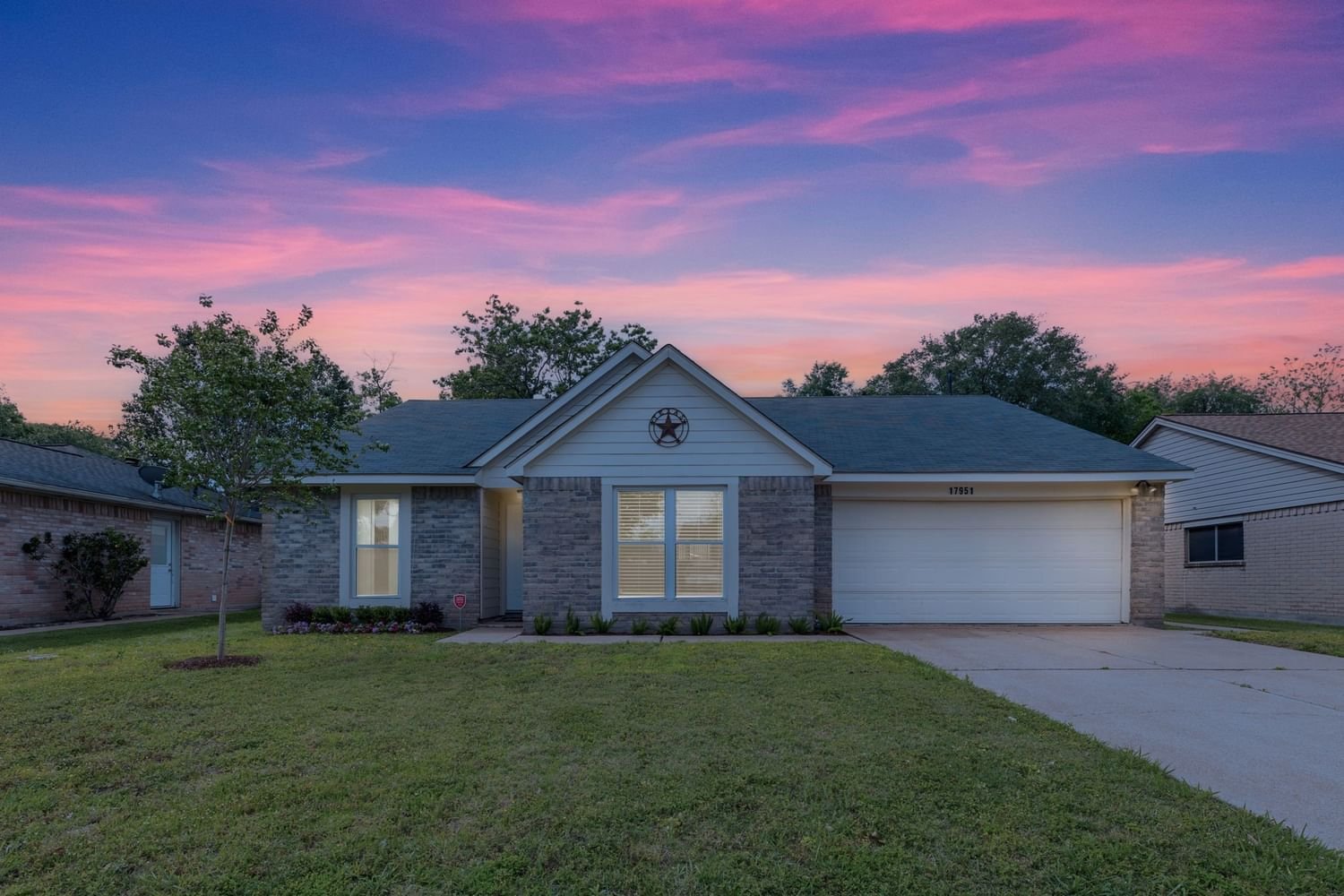 Real estate property located at 17951 Valley Knoll, Harris, Windsong Sec 01, Houston, TX, US
