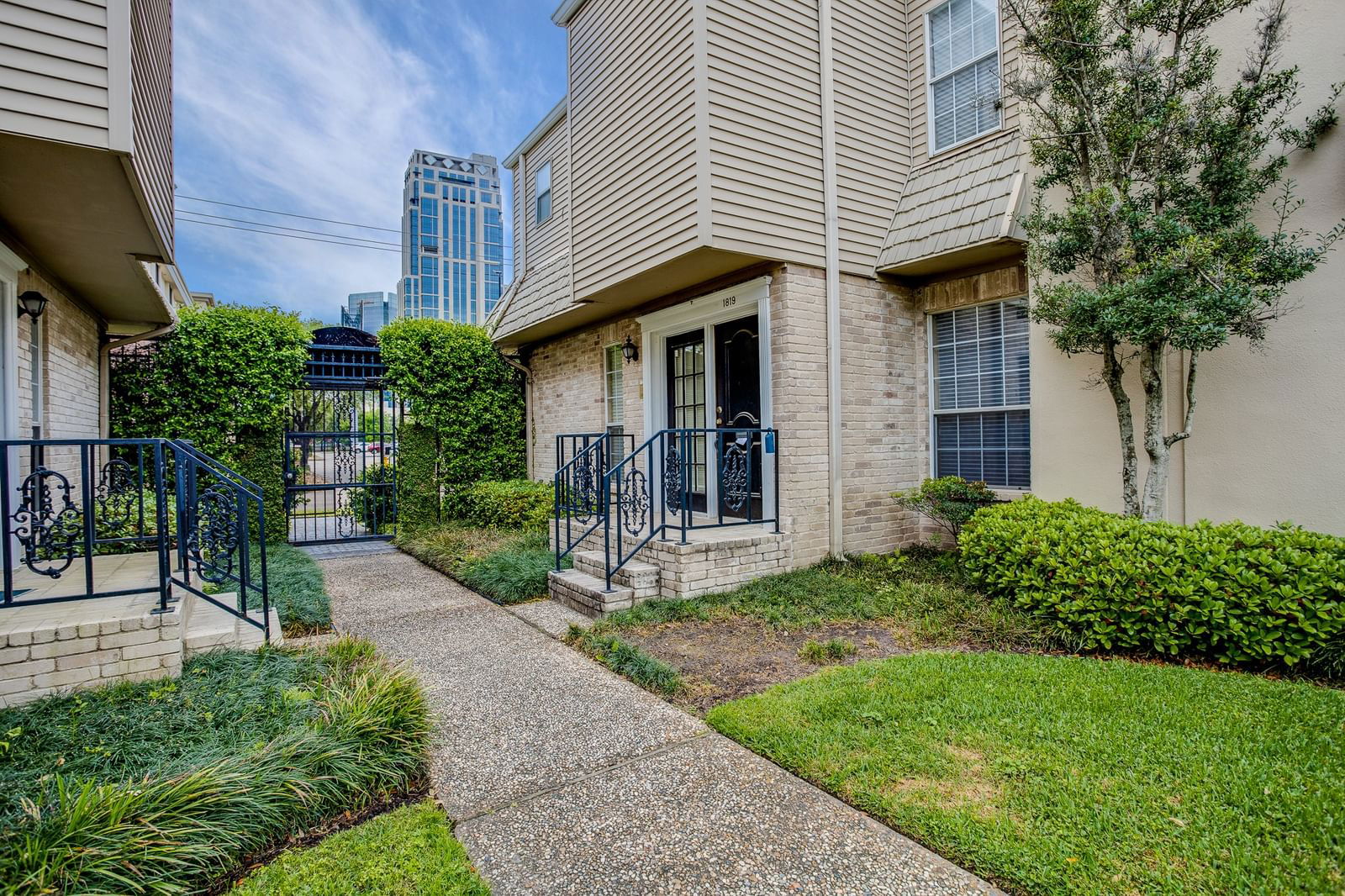 Real estate property located at 1819 Post Oak Park #1819, Harris, Deauville Condo, Houston, TX, US