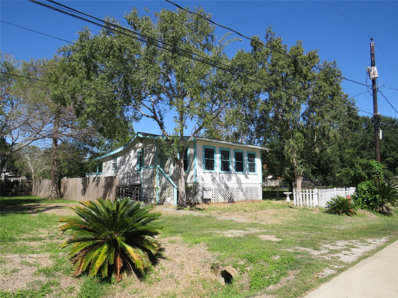 Real estate property located at 902 Hawthorne, Galveston, Clear Lake Shores, Kemah, TX, US