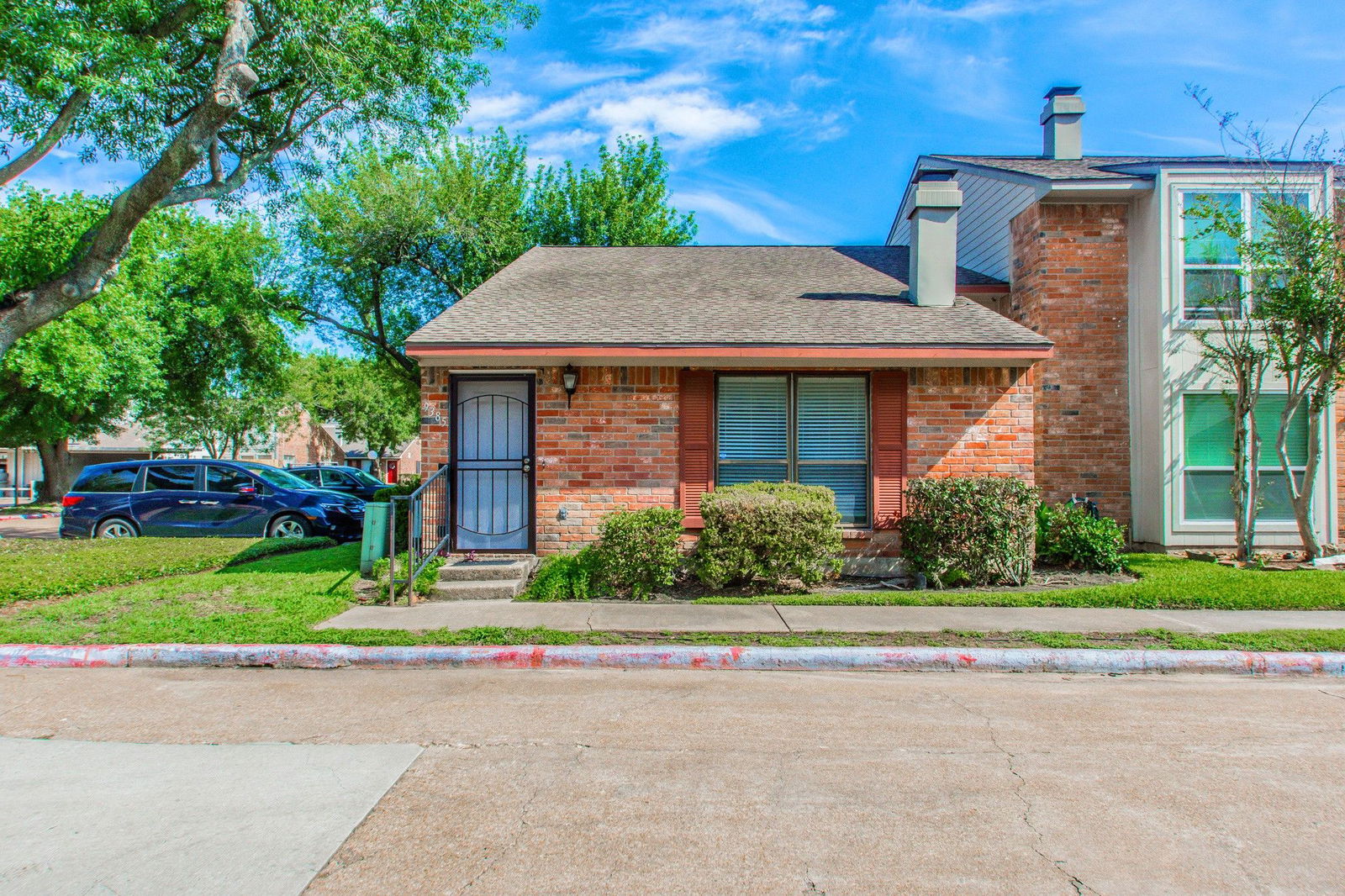 Real estate property located at 9385 Westwood Village #68, Harris, Houston, TX, US