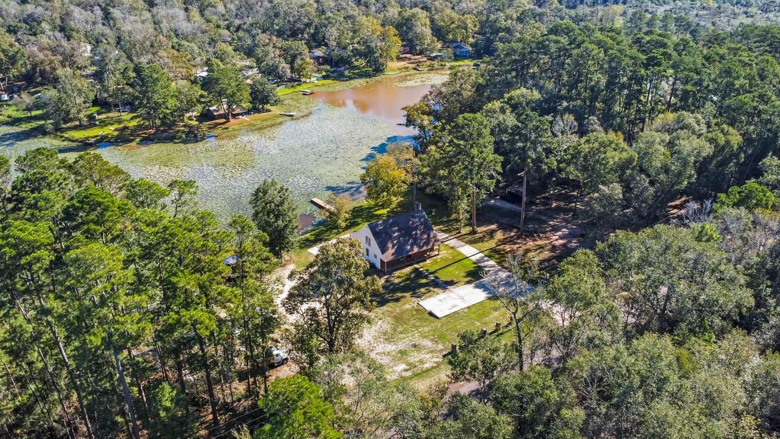 Real estate property located at 10482 Lake Shore, Montgomery, Mcrae Lake 02, Conroe, TX, US