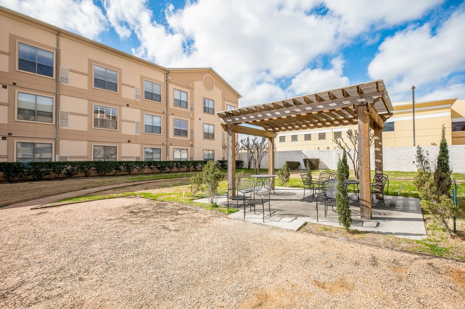 Real estate property located at 6655 Sam Houston #2B, Harris, Sterling Garden Residential Co, Houston, TX, US