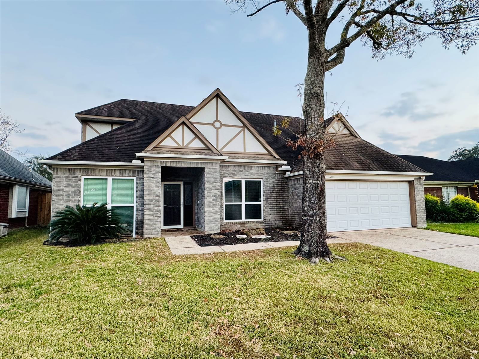 Real estate property located at 4611 Five Knolls, Harris, Heritage Park Sec 12 Amd, Friendswood, TX, US