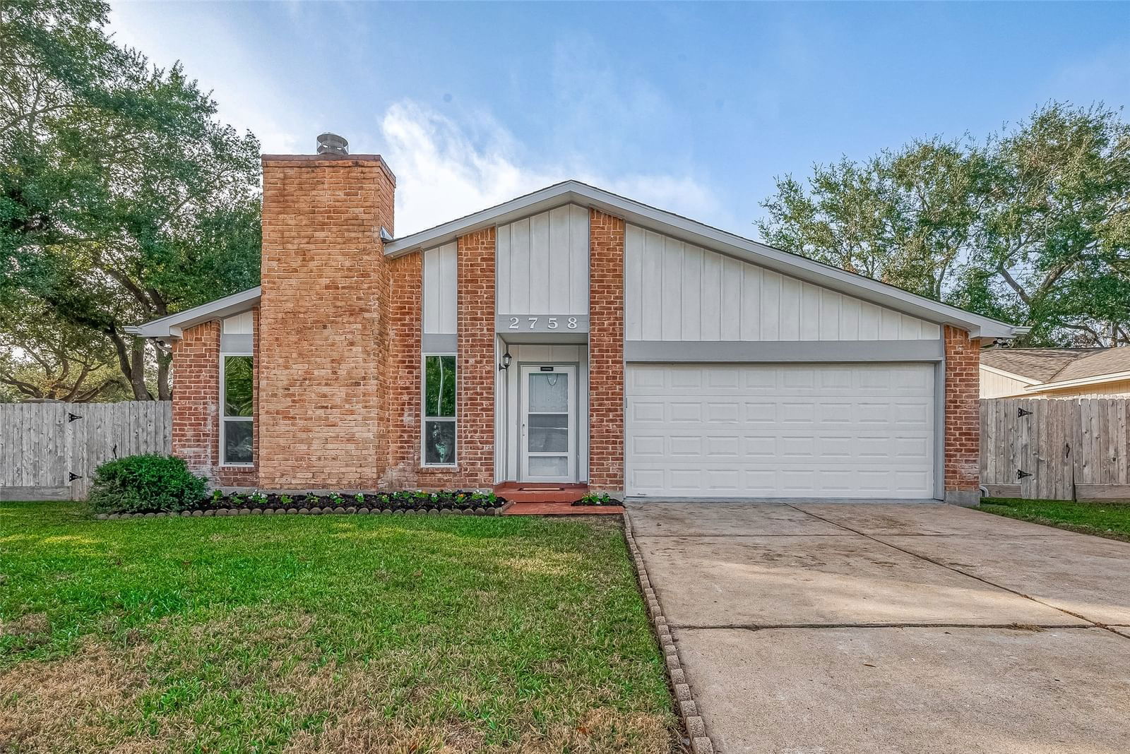 Real estate property located at 2758 Quarry Hill, Fort Bend, The Highlands Sec 1, Sugar Land, TX, US