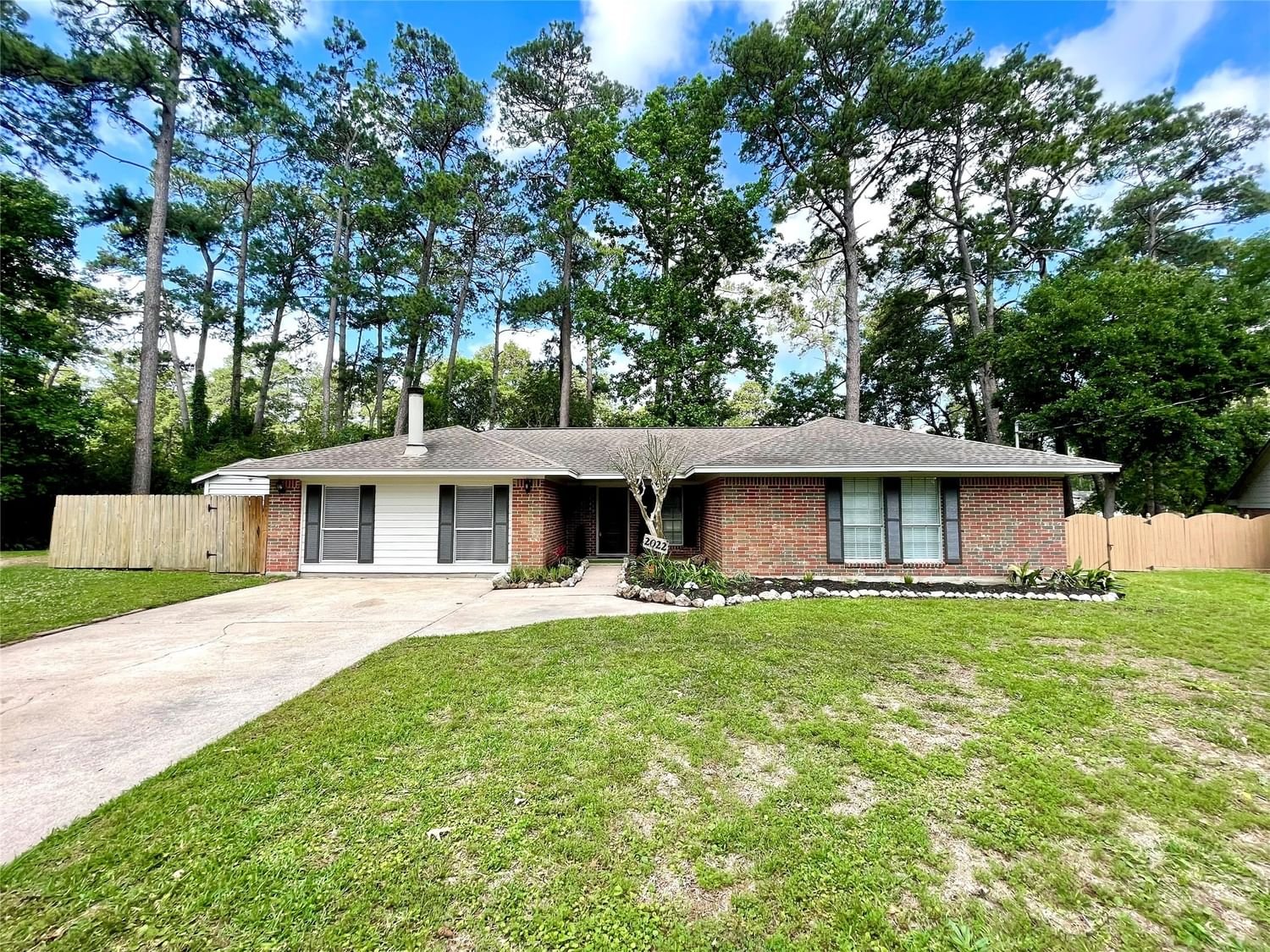 Real estate property located at 2022 Running Bear, Harris, Indian Shores Sec 02, Crosby, TX, US