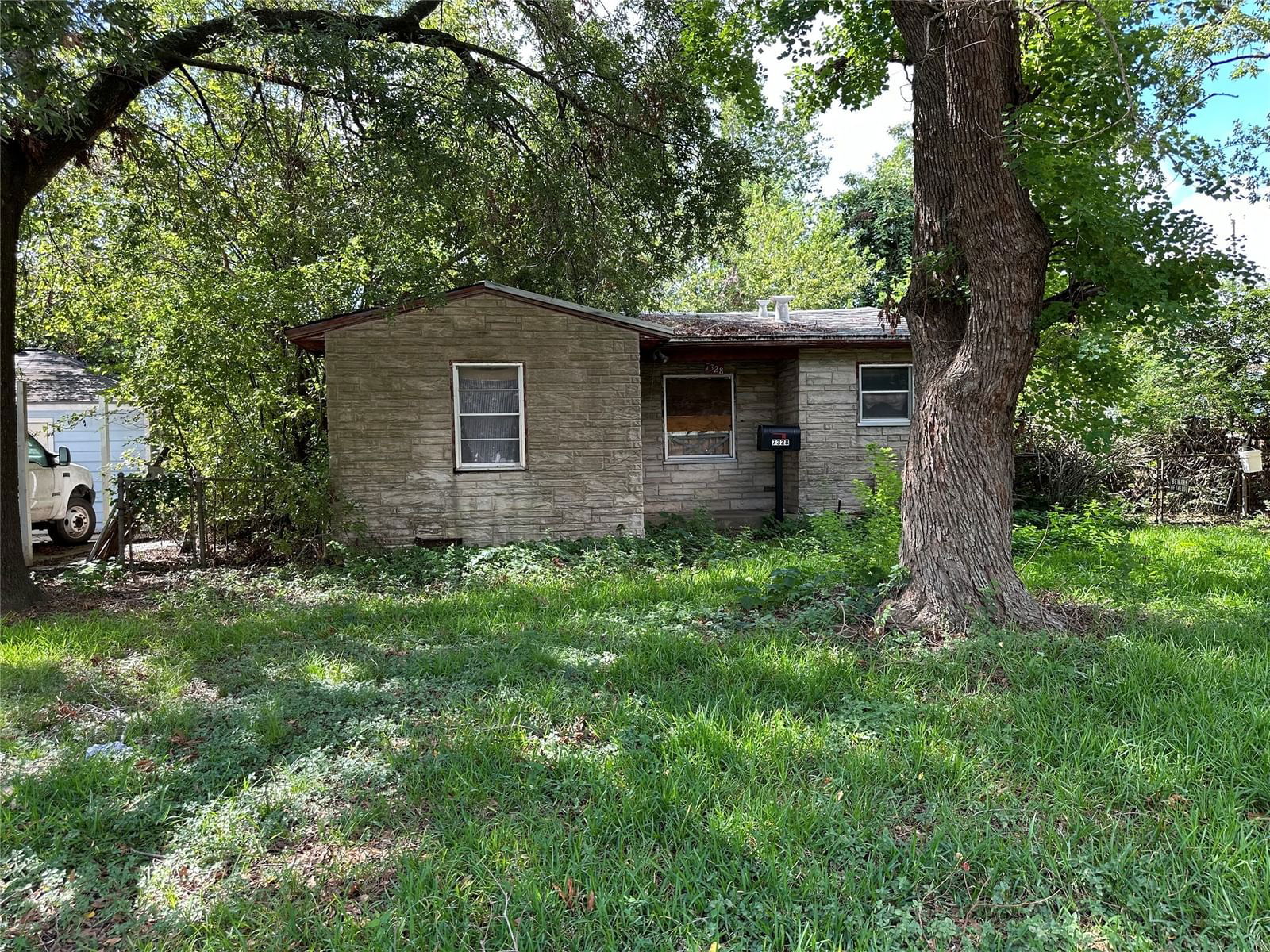 Real estate property located at 7328 Dixie, Harris, Oakland Plaza Sec 01, Houston, TX, US