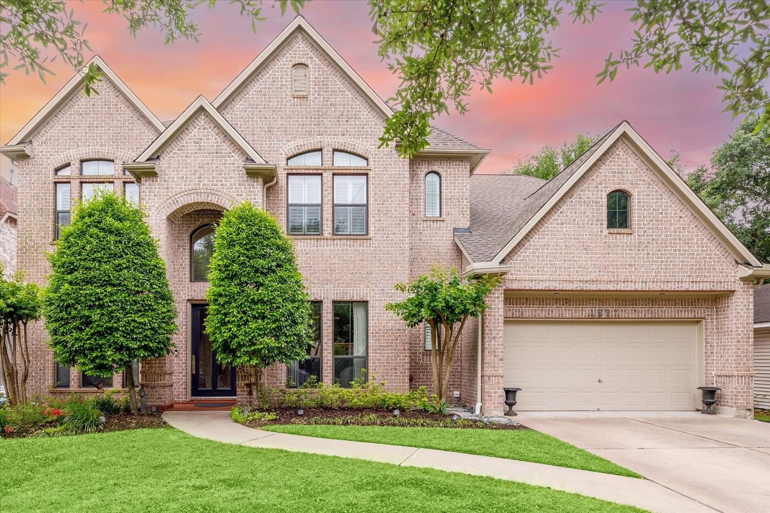 Real estate property located at 4527 Pin Oak, Harris, Oakdale, Bellaire, TX, US