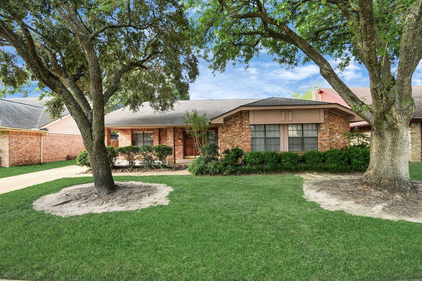 Real estate property located at 4767 Whispering Falls, Harris, Bear Creek Village Sec 07, Houston, TX, US