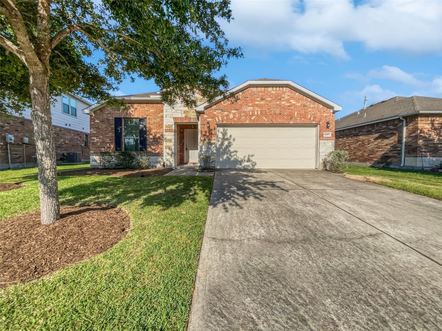 Real estate property located at 5307 Elderberry Arbor, Fort Bend, Waterview Estates Sec 8, Richmond, TX, US