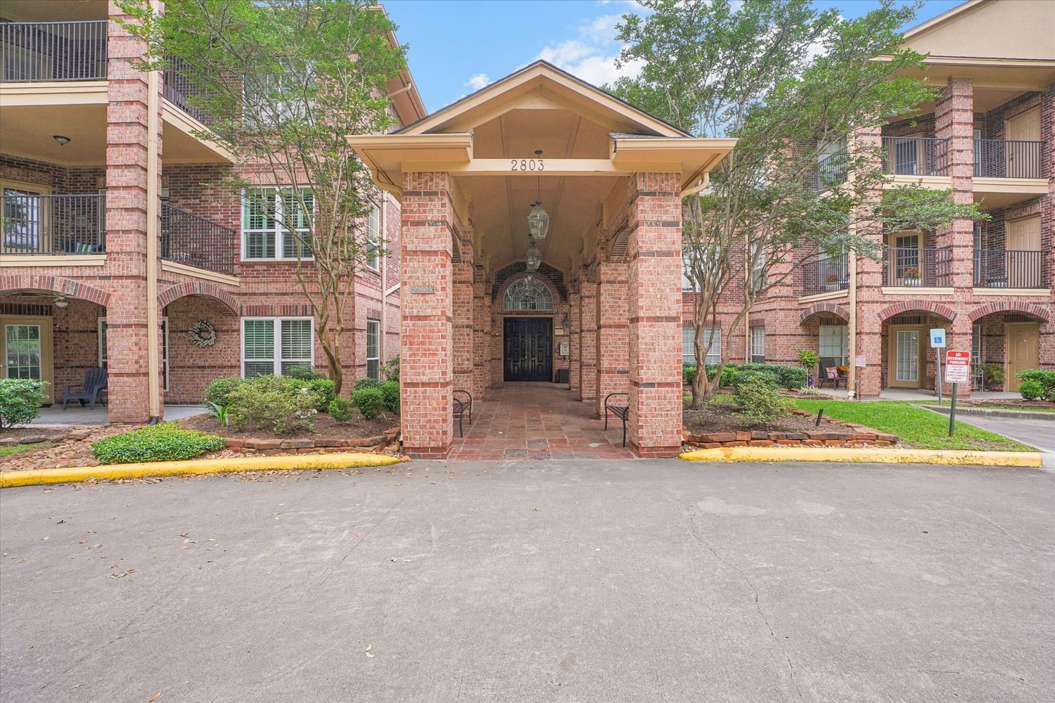 Real estate property located at 2803 Kings Crossing #316, Harris, Kingwood Village Estates Condo, Houston, TX, US