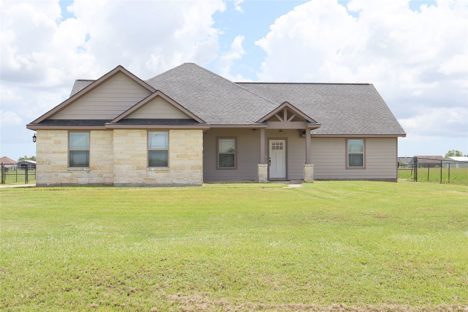 Real estate property located at 949 Angus, Brazoria, Bar X Ranch Sec 2, Angleton, TX, US