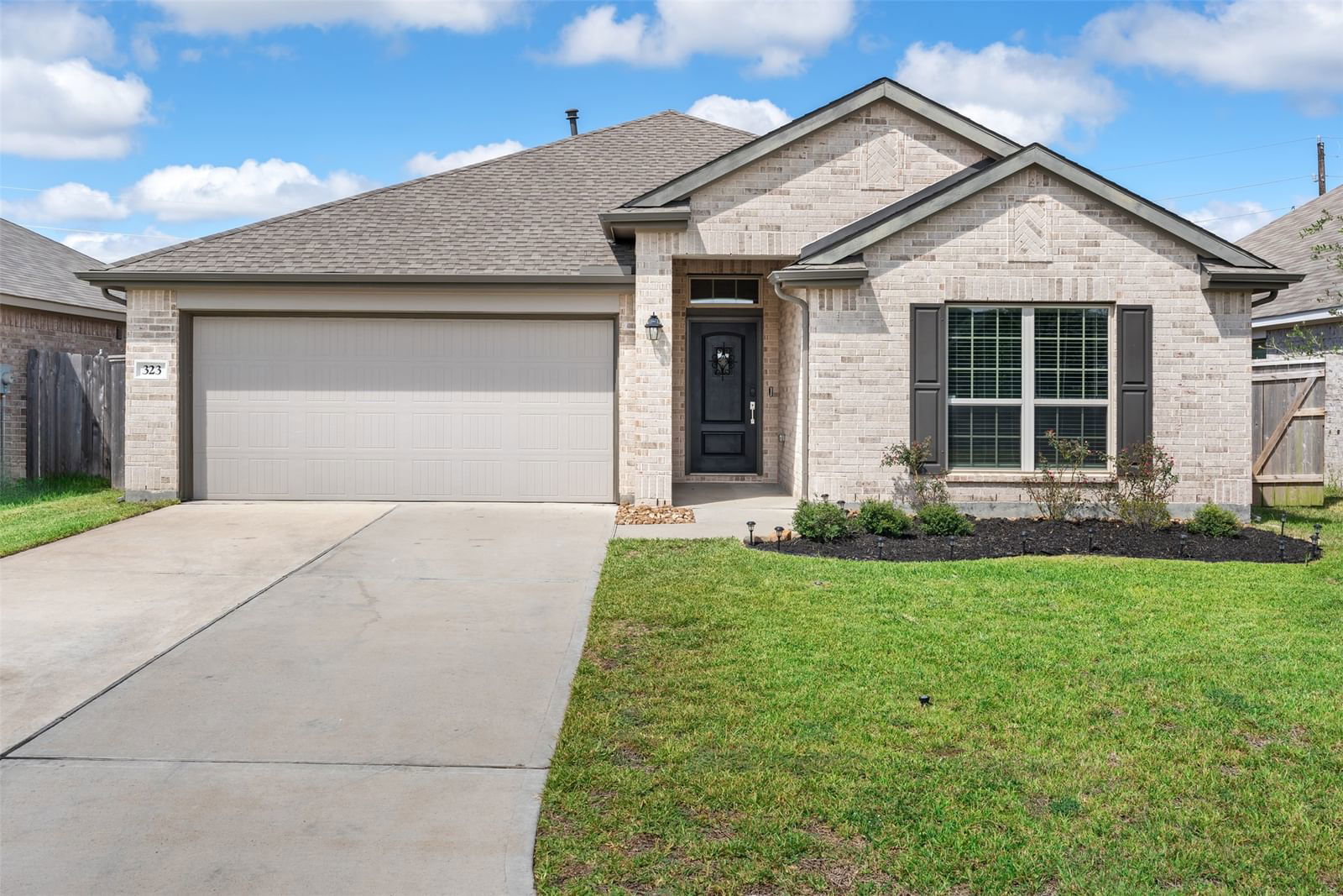 Real estate property located at 323 Jewett Meadow, Montgomery, Magnolia Ridge Forest 02, Magnolia, TX, US