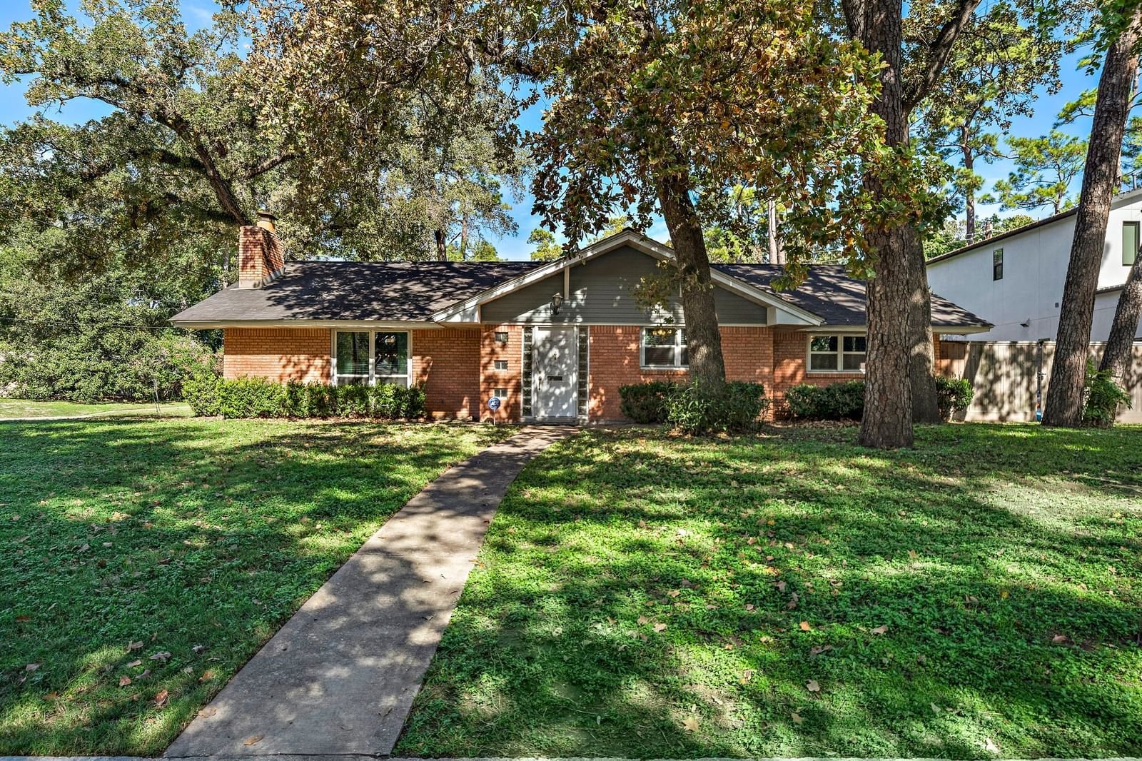 Real estate property located at 8350 Leafy, Harris, Spring Valley Village, TX, US