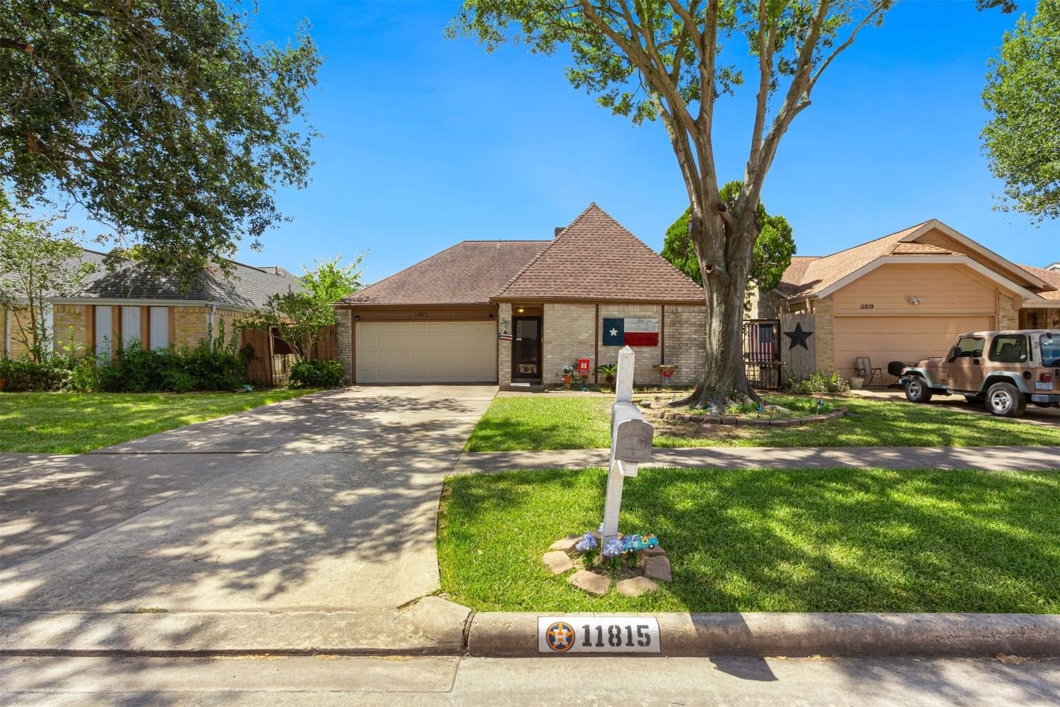 Real estate property located at 11815 Brook Meadows, Fort Bend, Meadows Place, TX, US