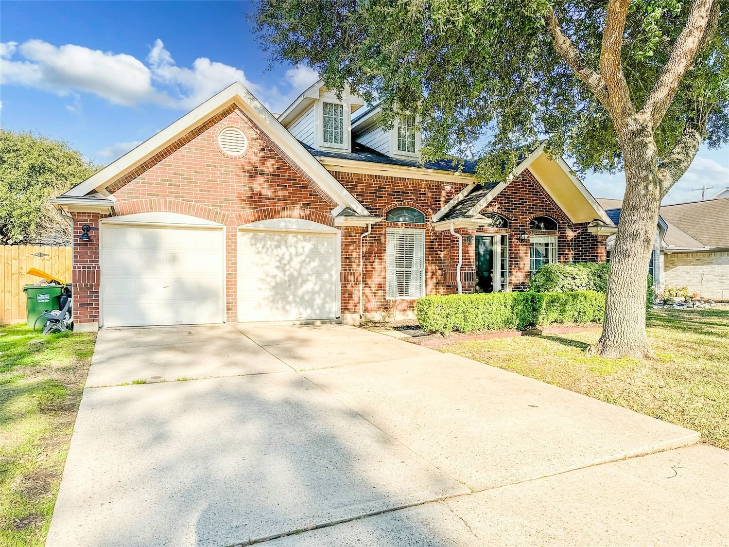Real estate property located at 1207 Woodchase, Brazoria, Sunset Meadows-Nasawood, Pearland, TX, US