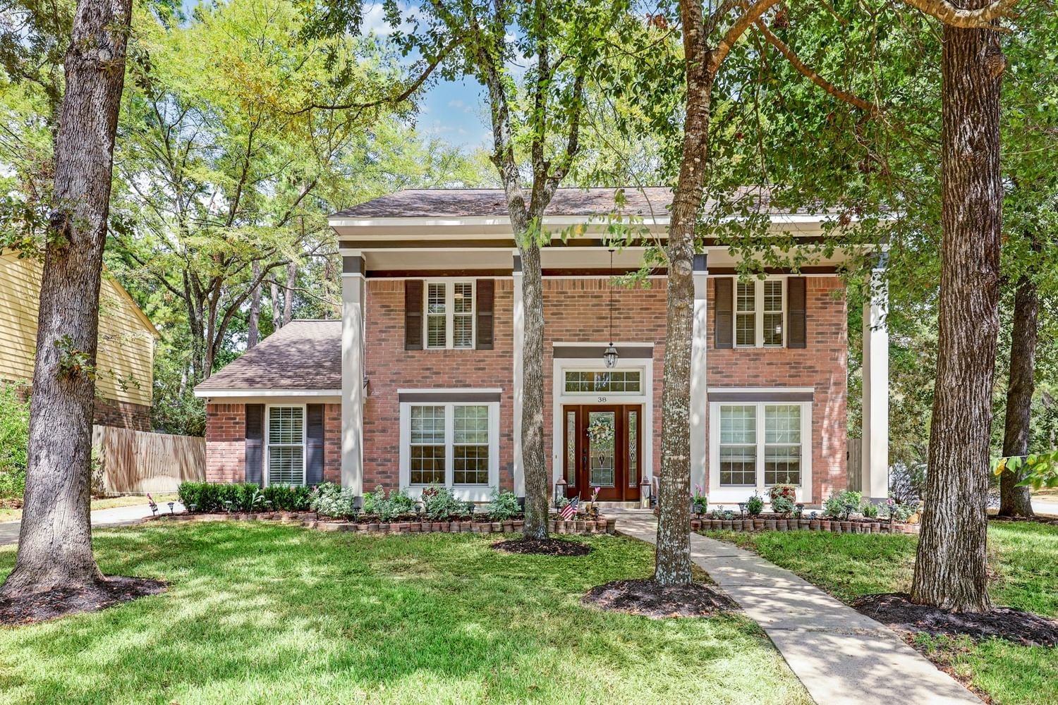 Real estate property located at 38 Fire Flicker, Montgomery, The Woodlands, TX, US