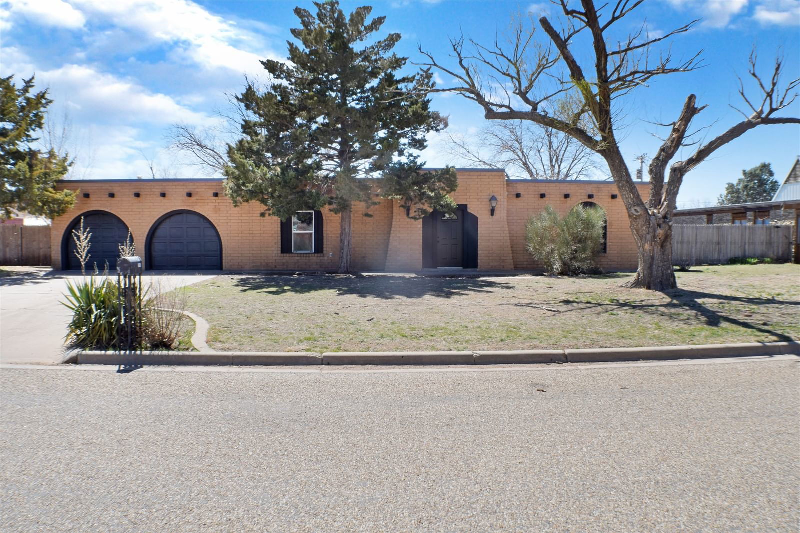 Real estate property located at 401 15th, Parmer, Lakeside, Friona, TX, US