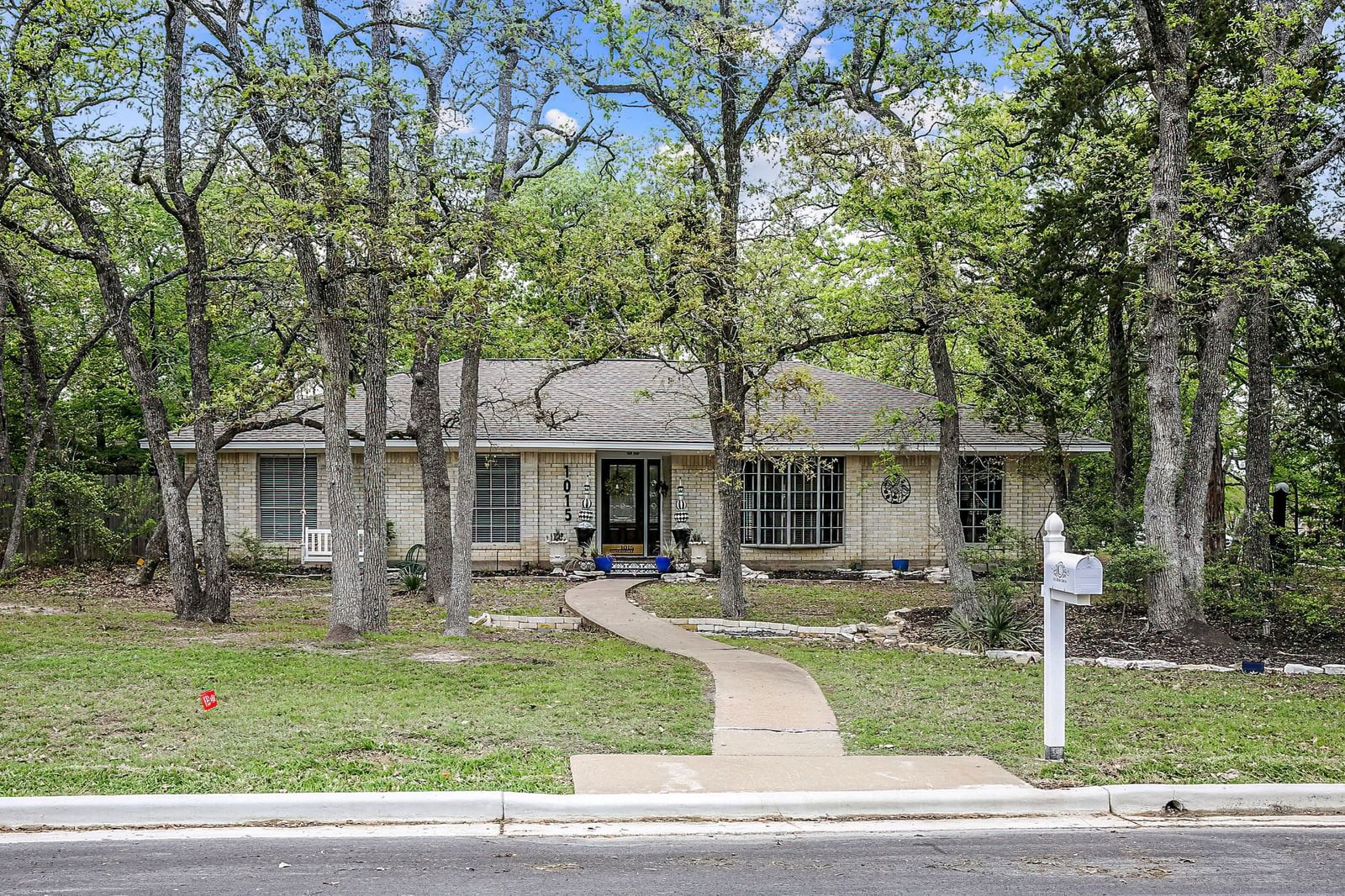Real estate property located at 1015 Rose, Brazos, Sweet Briar, College Station, TX, US