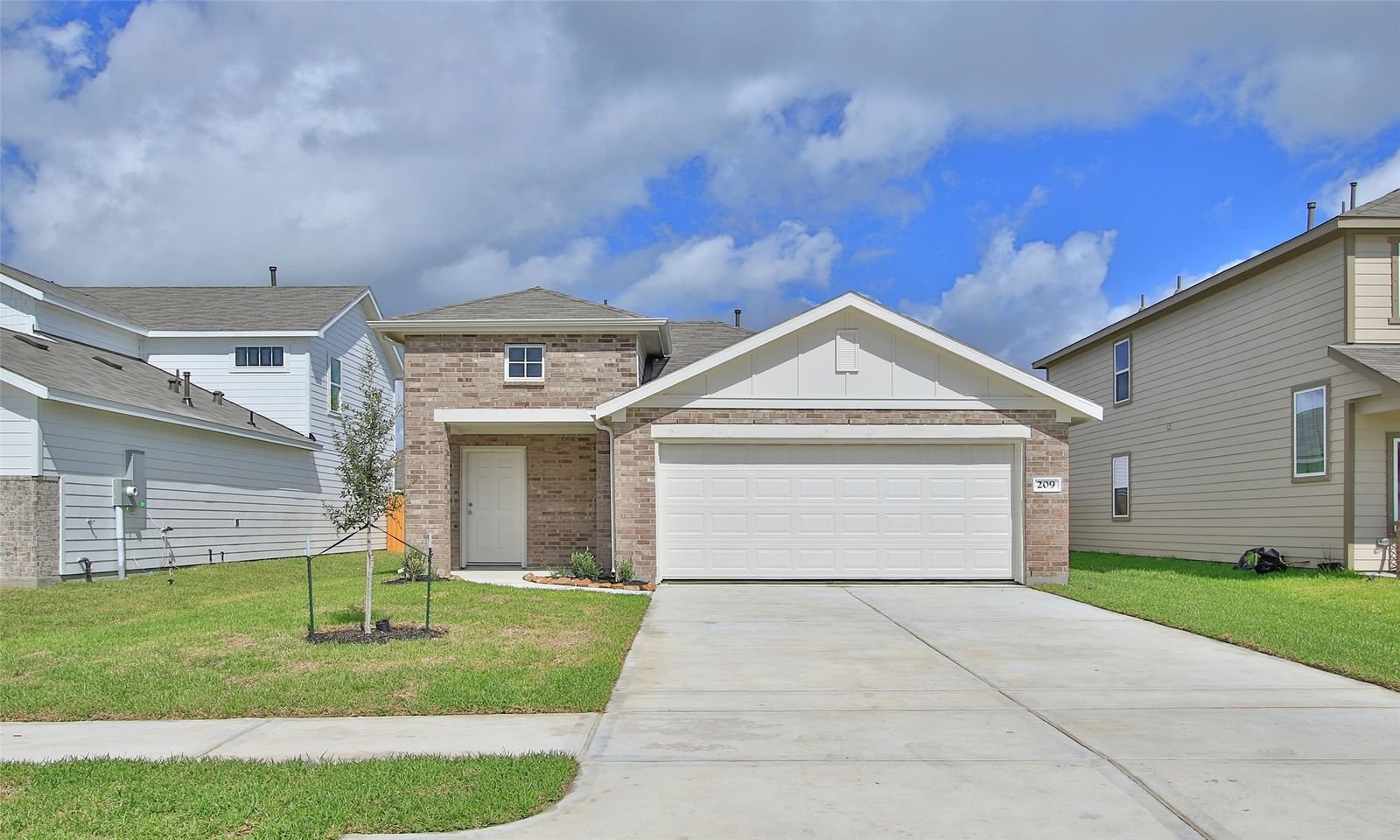 Real estate property located at 209 Laura Leigh, Brazoria, Gifford Meadows, Angleton, TX, US