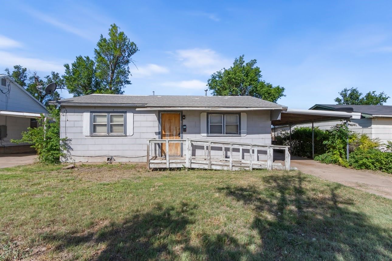 Real estate property located at 621 Sloan, Gray, Young 2, Pampa, TX, US