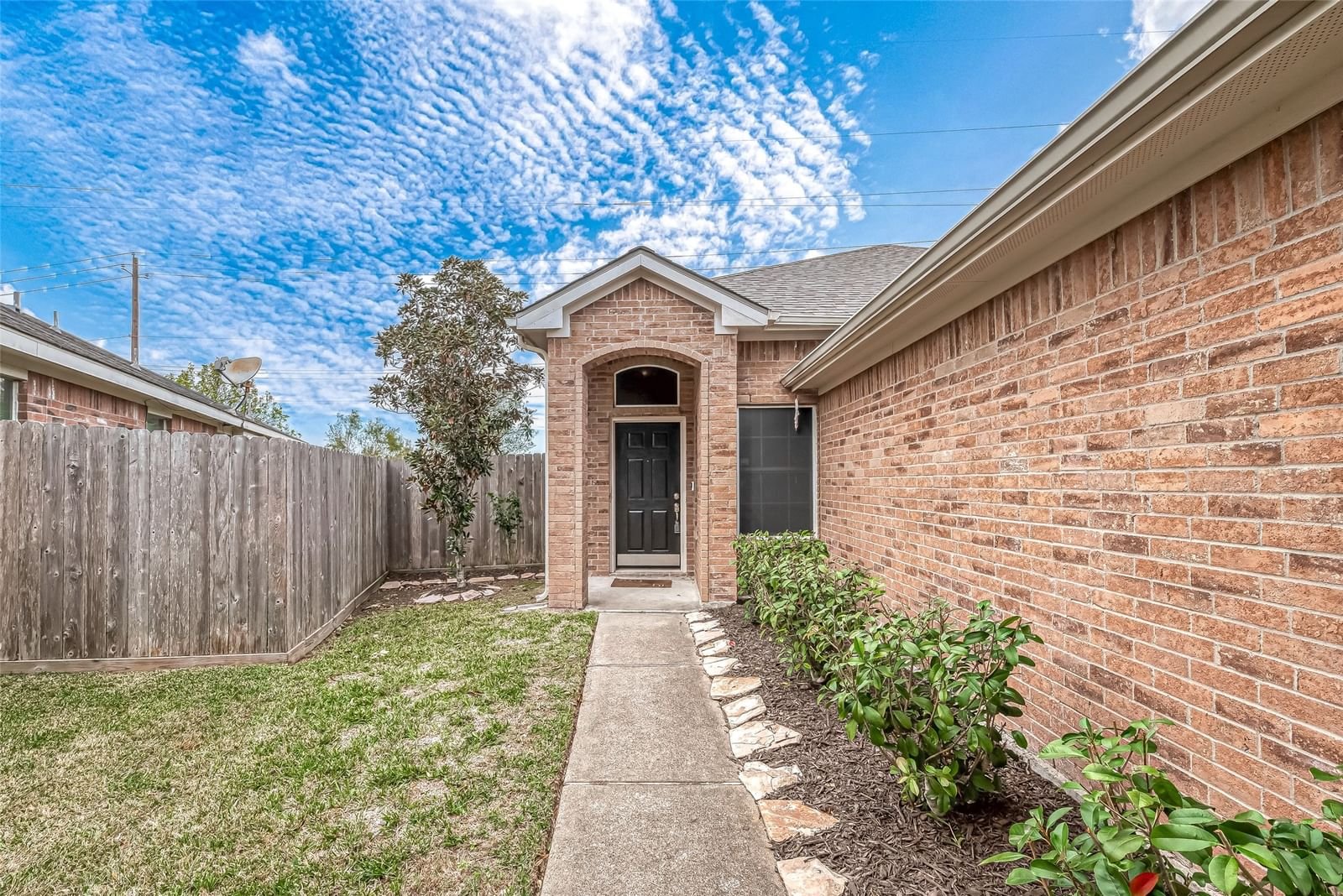Real estate property located at 143 Silver Lake, Galveston, Painted Meadows Sec 1 2005, La Marque, TX, US