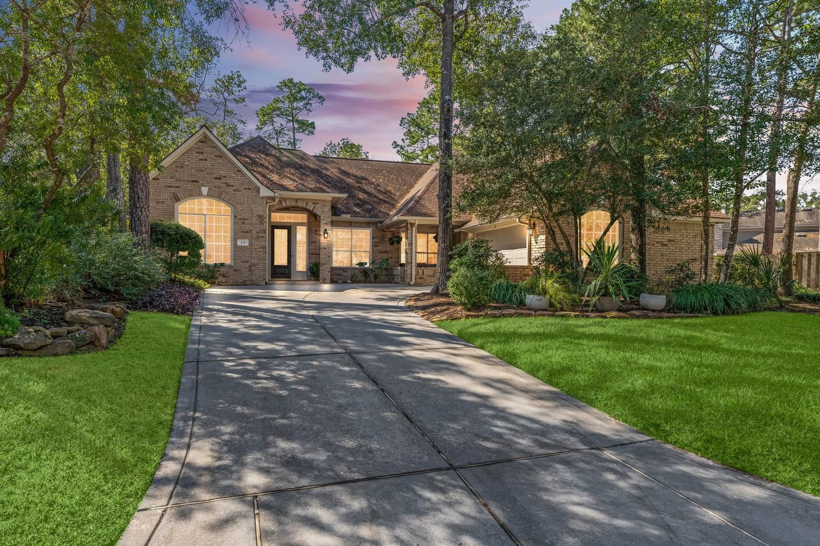 Real estate property located at 27 Woodmere, Montgomery, Wdlnds Village Cochrans Cr, The Woodlands, TX, US