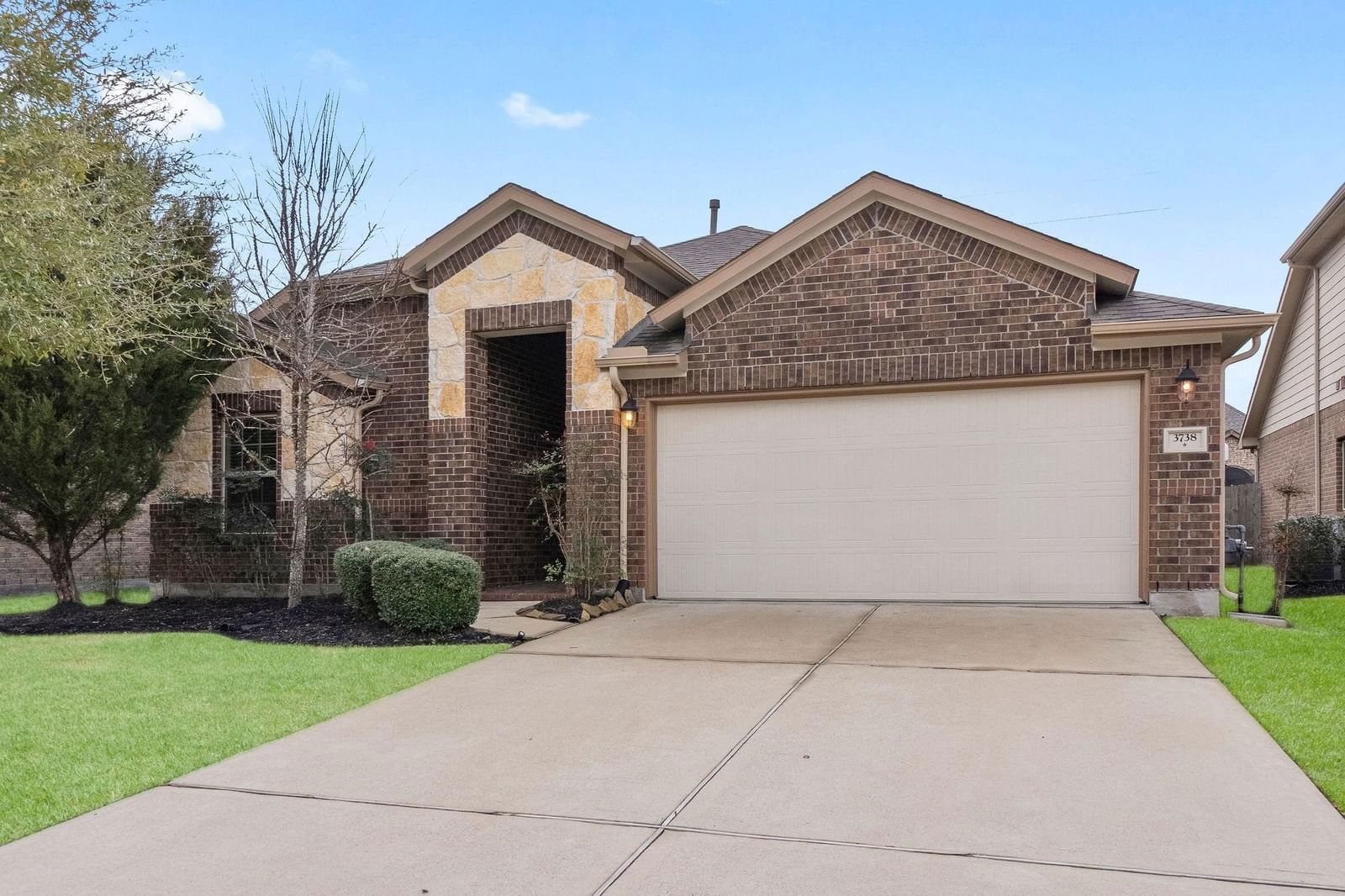 Real estate property located at 3738 Paladera Place, Montgomery, Falls At Imperial Oaks 06, Spring, TX, US