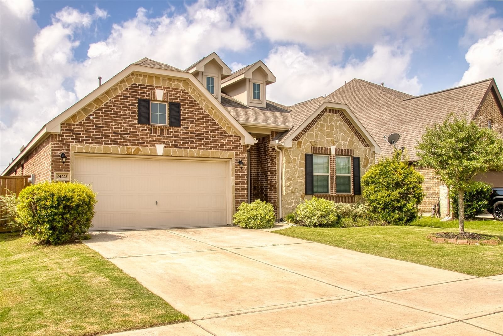 Real estate property located at 24223 Via Vitani, Fort Bend, Lakes Of Bella Terra West Sec 2, Richmond, TX, US