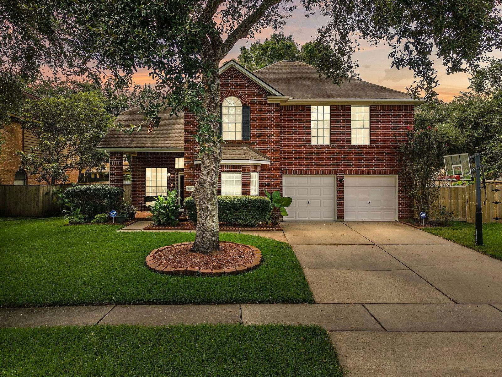 Real estate property located at 1301 Deer Ridge, Galveston, The Oaks Of Clear Creek, League City, TX, US