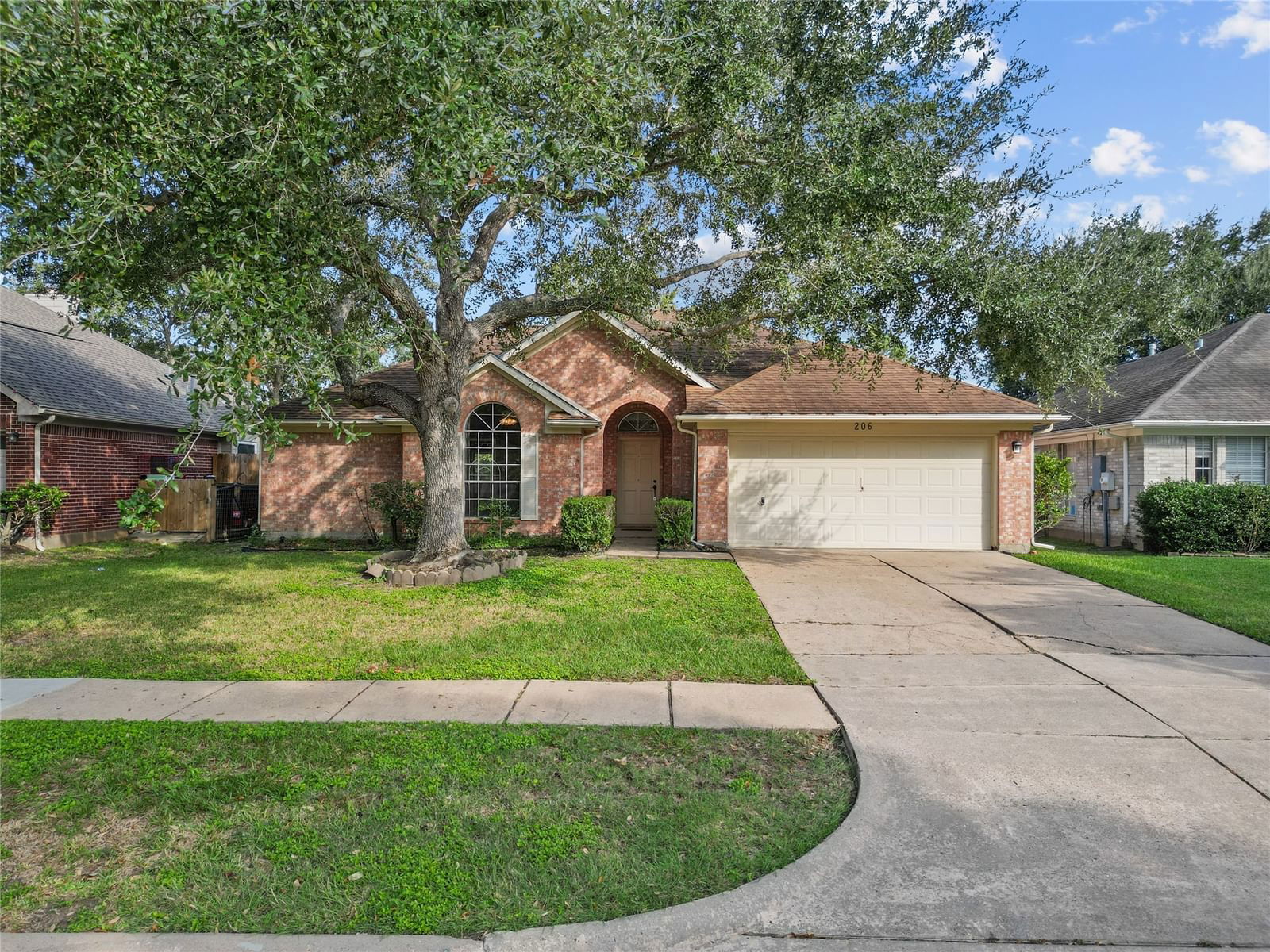 Real estate property located at 206 Chariss Glen, Galveston, Meadow Bend Sec 5 Ph 5 93, League City, TX, US