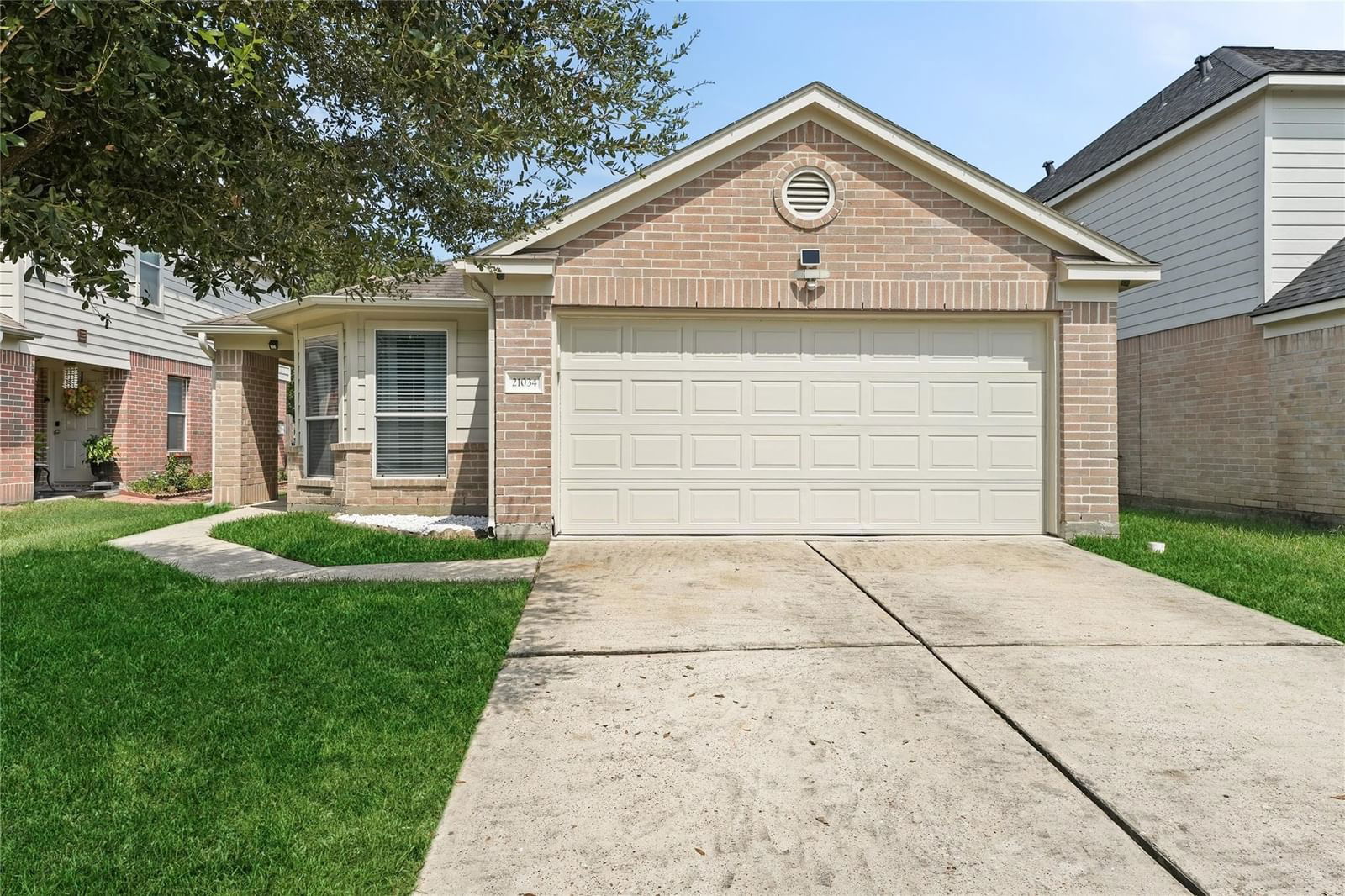 Real estate property located at 21034 Fox Walk, Harris, Foxwood, Humble, TX, US