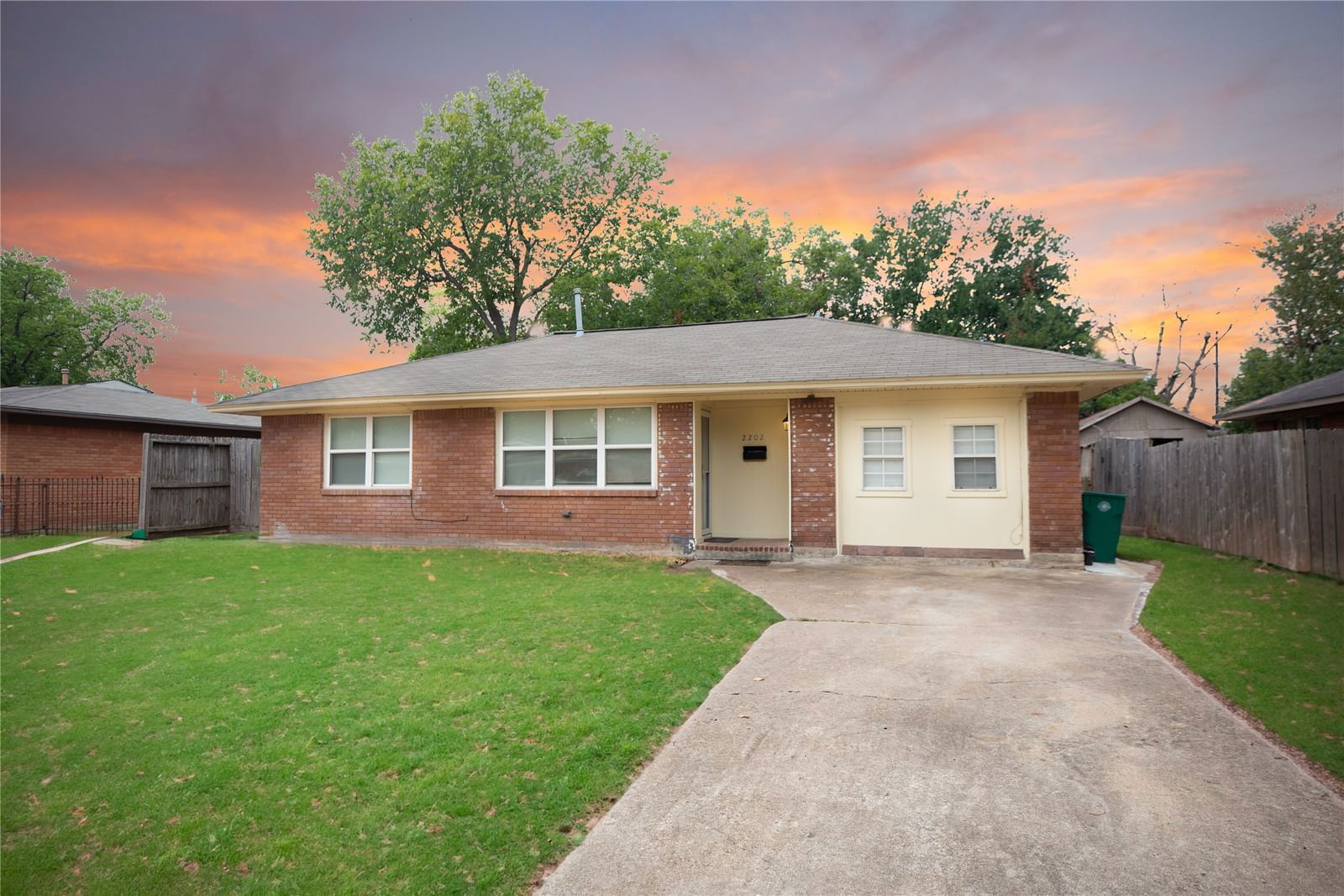 Real estate property located at 2202 Mulberry, Harris, Strawberry Hill, Pasadena, TX, US