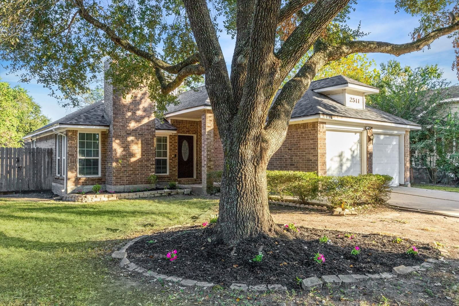 Real estate property located at 2511 Mission, Galveston, Carmel Village, Friendswood, TX, US