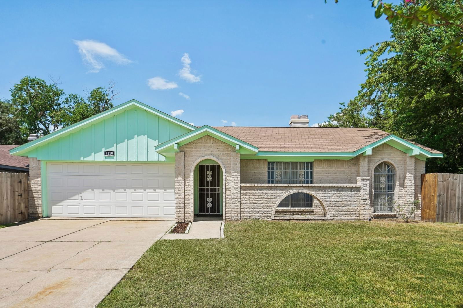 Real estate property located at 7110 Towerview, Fort Bend, Briargate Sec 2, Houston, TX, US