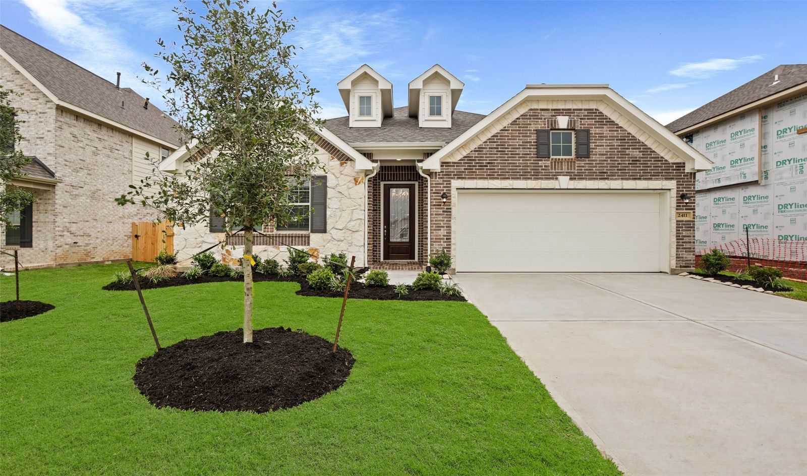 Real estate property located at 2411 Waybread, Fort Bend, Kingdom Heights, Rosenberg, TX, US