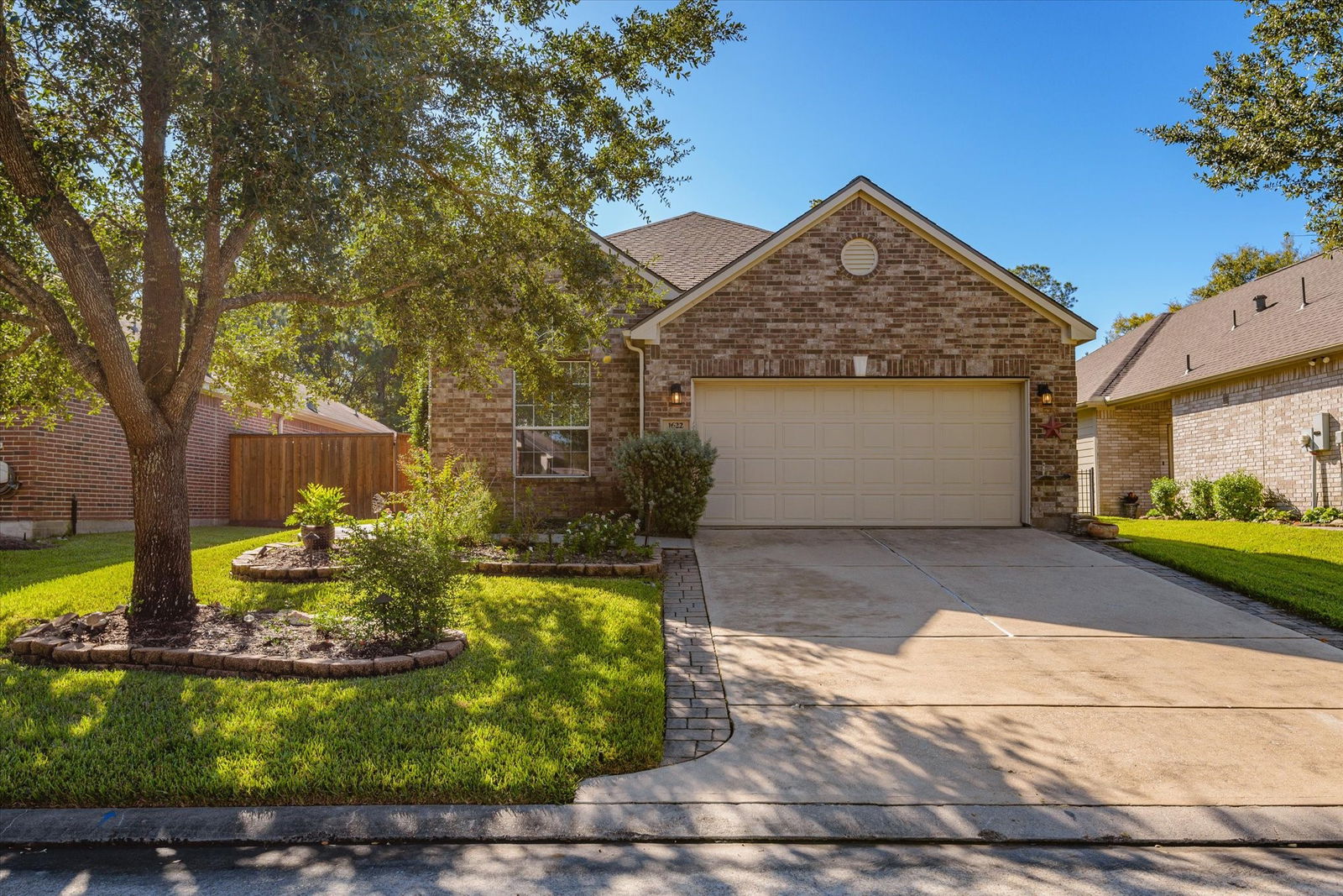 Real estate property located at 1622 Berlino, Harris, Pearland, TX, US