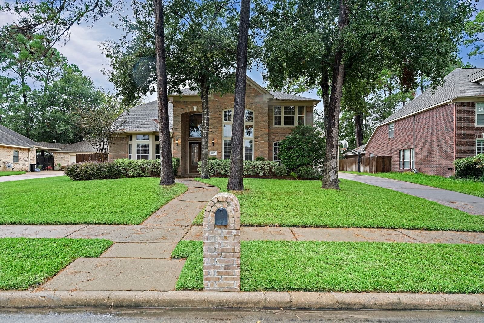 Real estate property located at 16215 Lakewood Grove, Harris, Tomball, TX, US