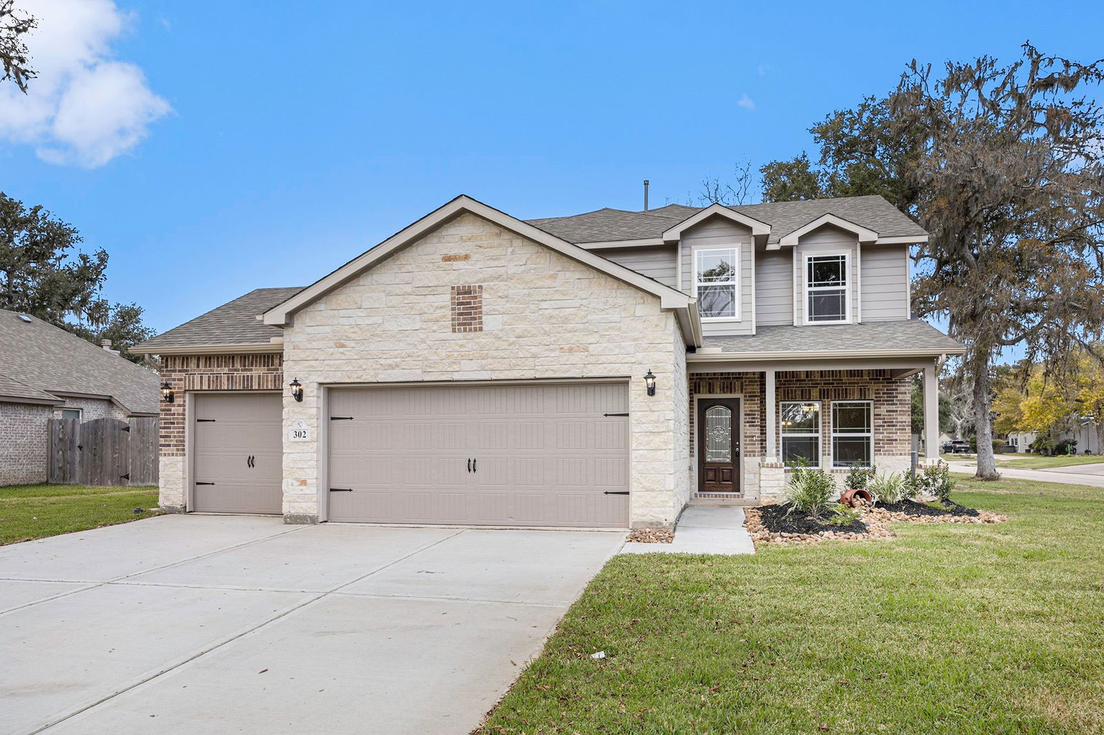 Real estate property located at 302 Freeman, Brazoria, West Columbia, TX, US