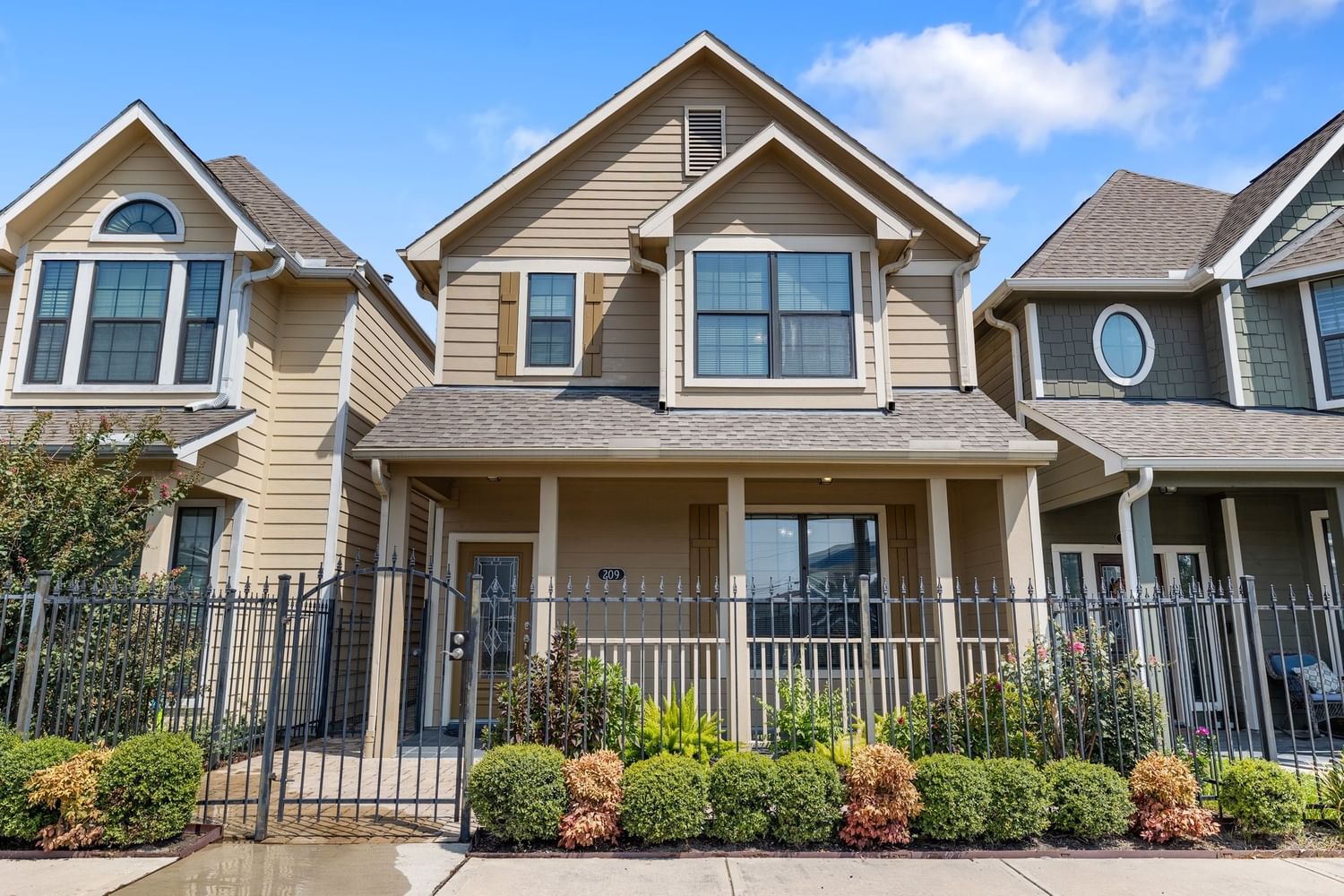 Real estate property located at 209 26th, Harris, Houston, TX, US