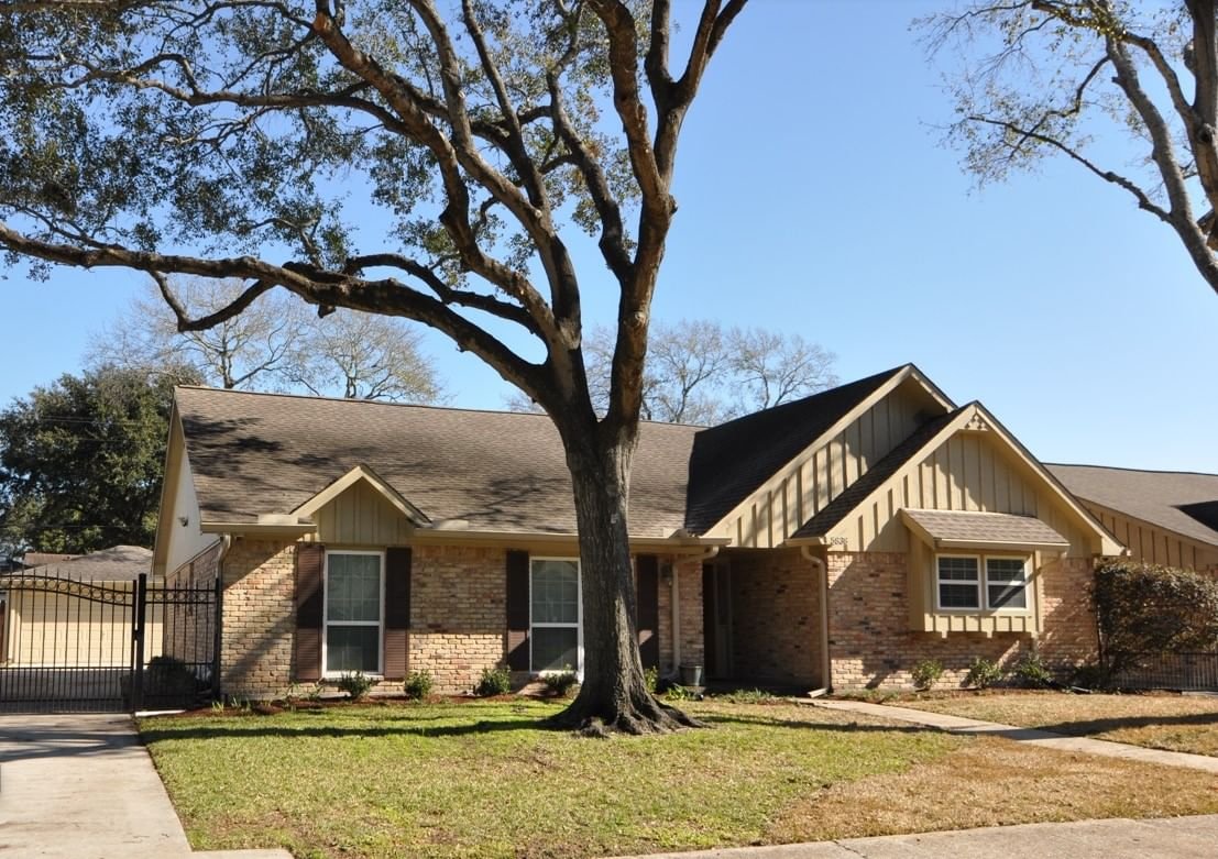 Real estate property located at 5838 Braesheather, Harris, Maplewood South Sec 04, Houston, TX, US