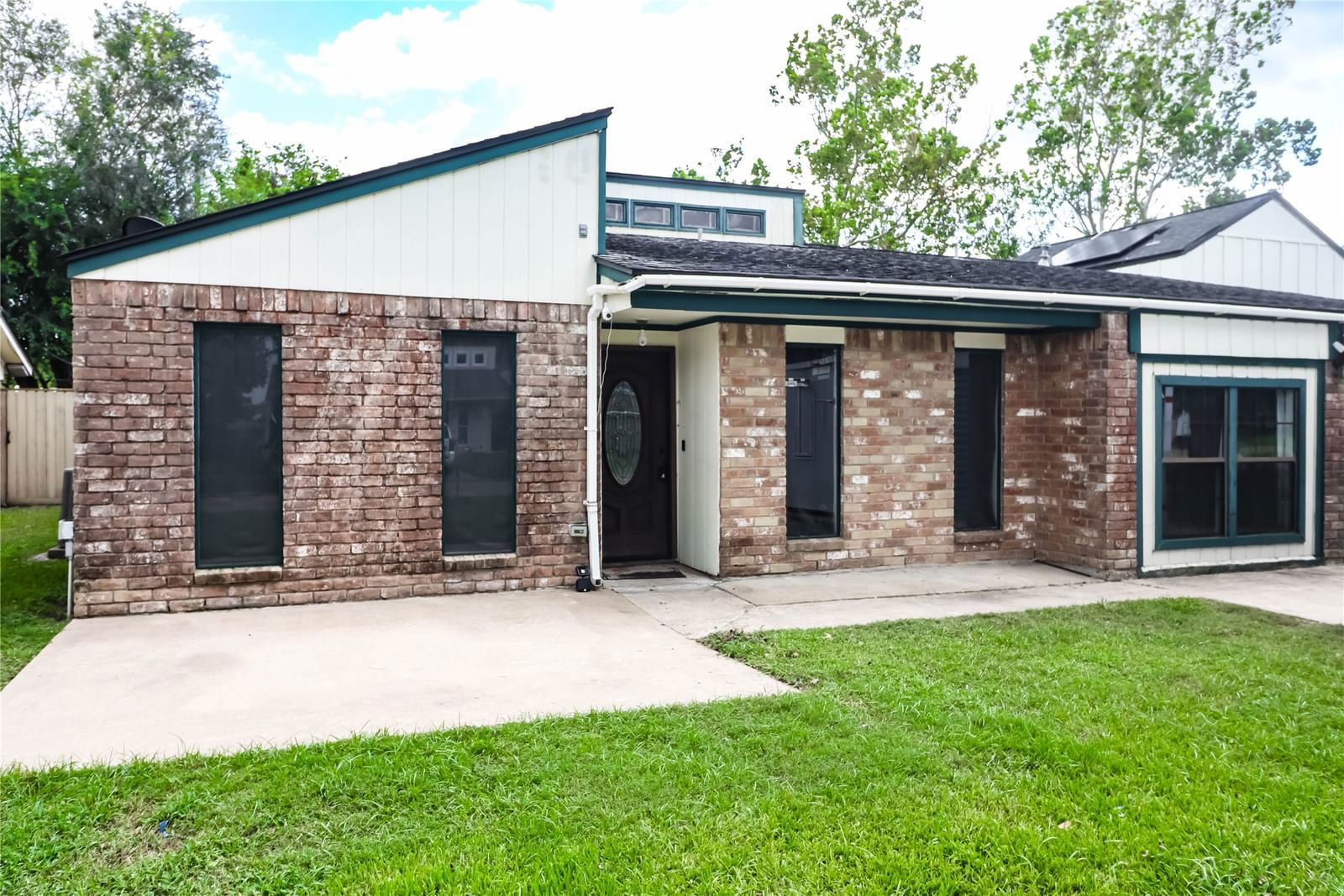 Real estate property located at 308 La Laja, Brazoria, Molina Angleton, Angleton, TX, US