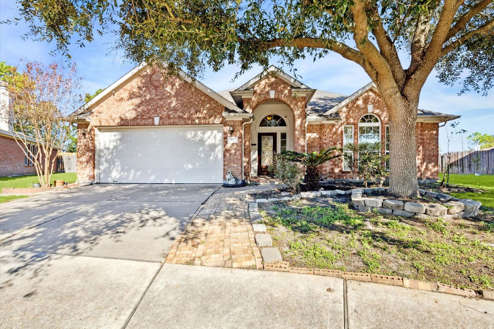 Real estate property located at 9402 Glendown, Harris, Linnfield, Houston, TX, US