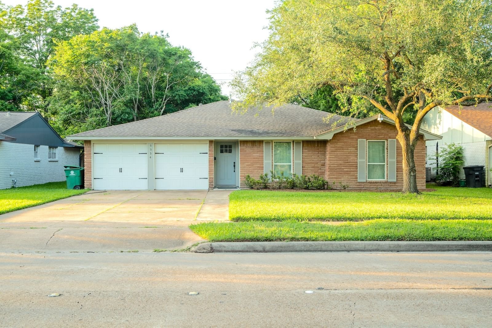 Real estate property located at 5534 Airport, Harris, Westbury Sec 04, Houston, TX, US